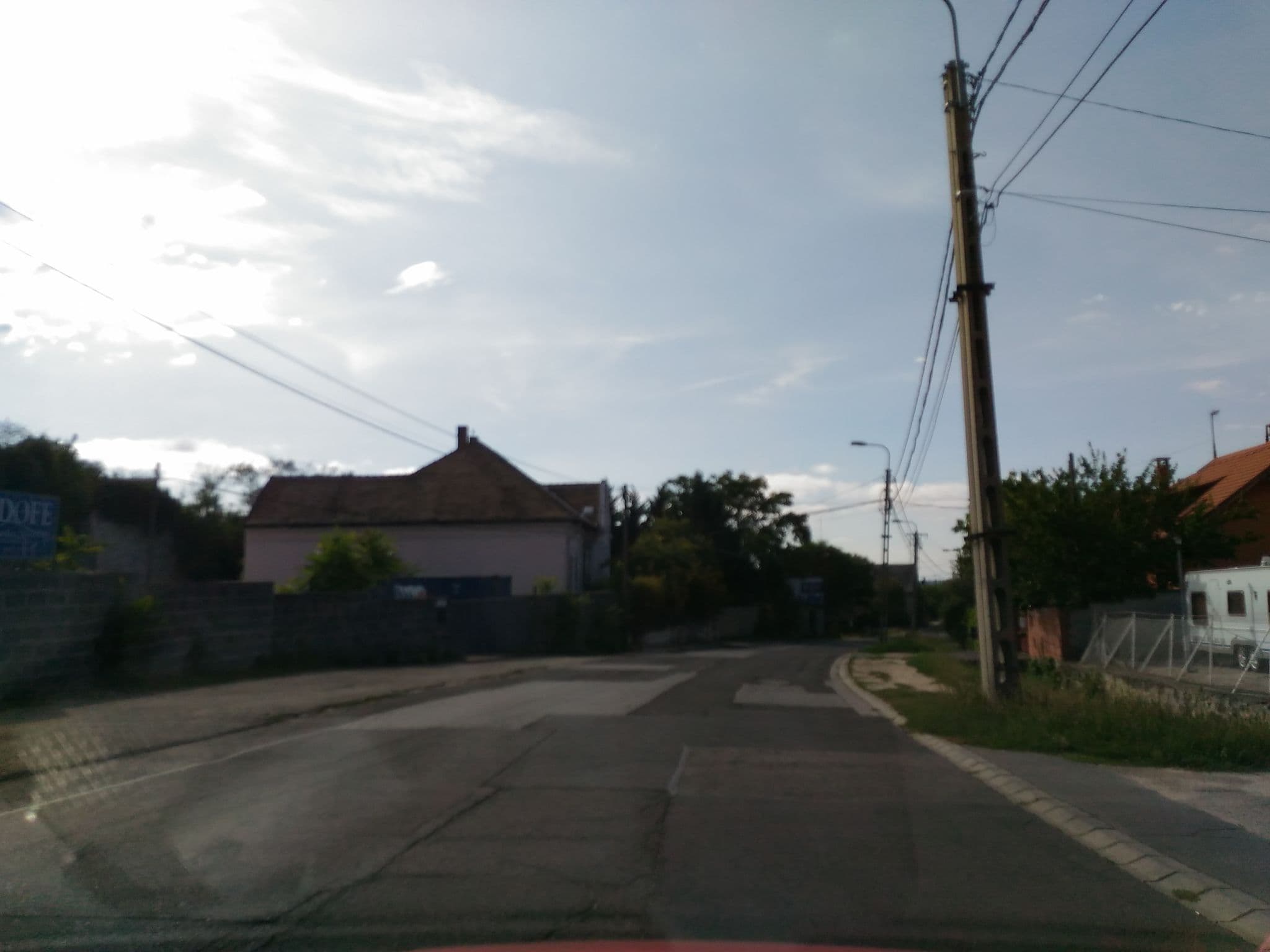 Street view near Keramiapark, Nagytétény — © esandorhu (CC BY-SA · Mapillary)