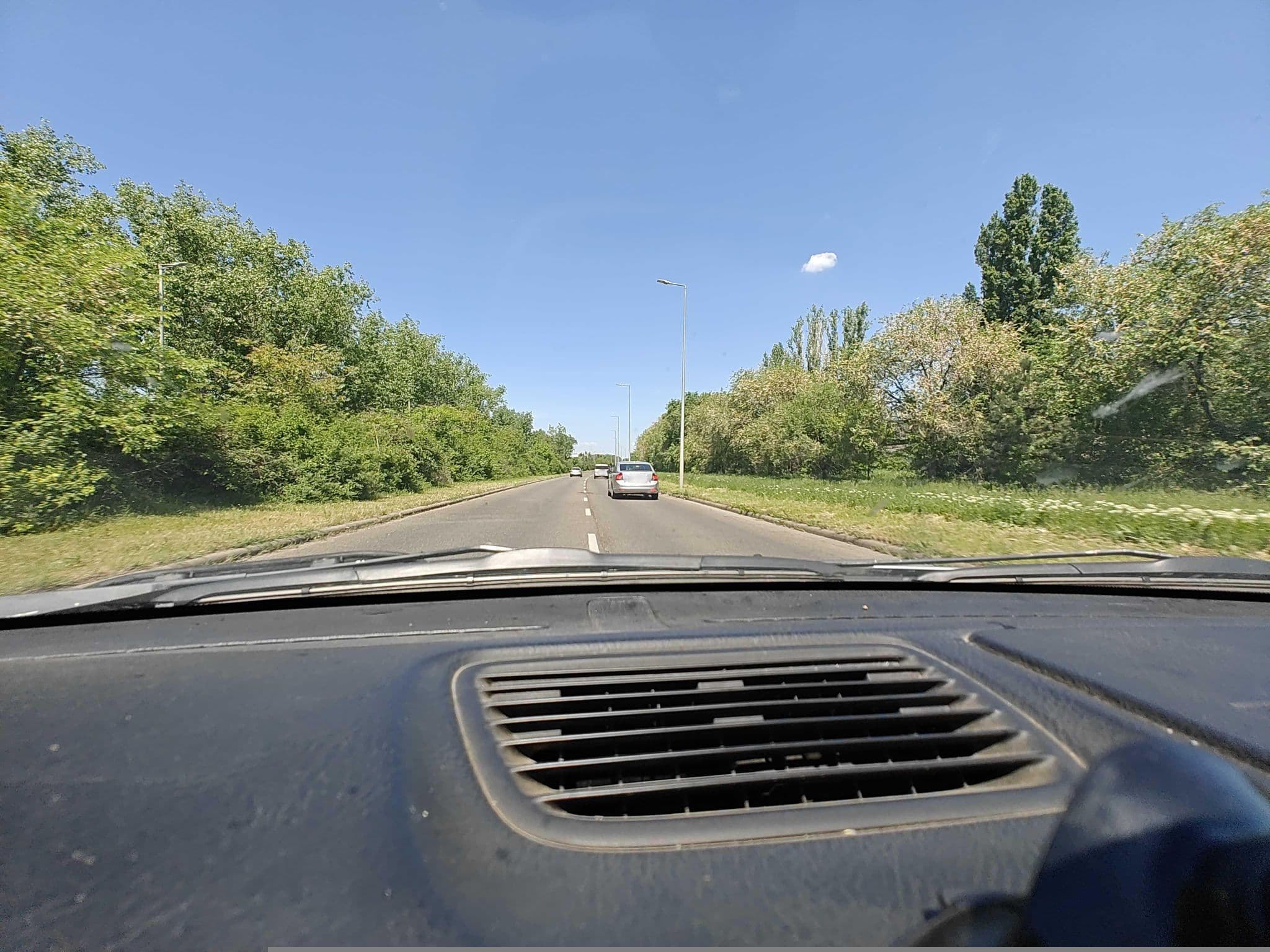 Street view near Hotel Luna Budapest, Albertfalva — © Winner_hun (CC BY-SA · Mapillary)