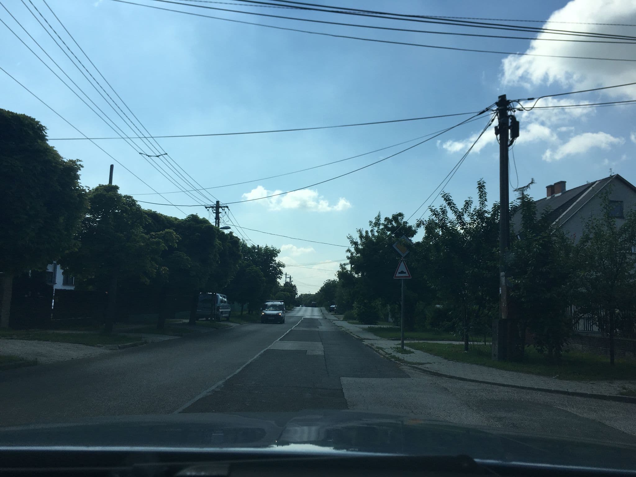 Street view near Eden Panzio, Budatétény — © zsolt (CC BY-SA · Mapillary)