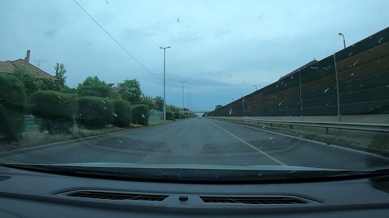 Street view near Gresham Panzió, Wekerletelep — © vst (CC BY-SA · Mapillary)