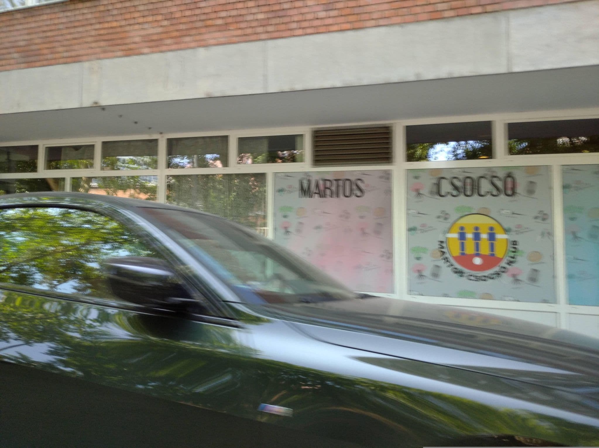 Street view near Martos Hostel, Gellérthegy — © grozsa11 (CC BY-SA · Mapillary)