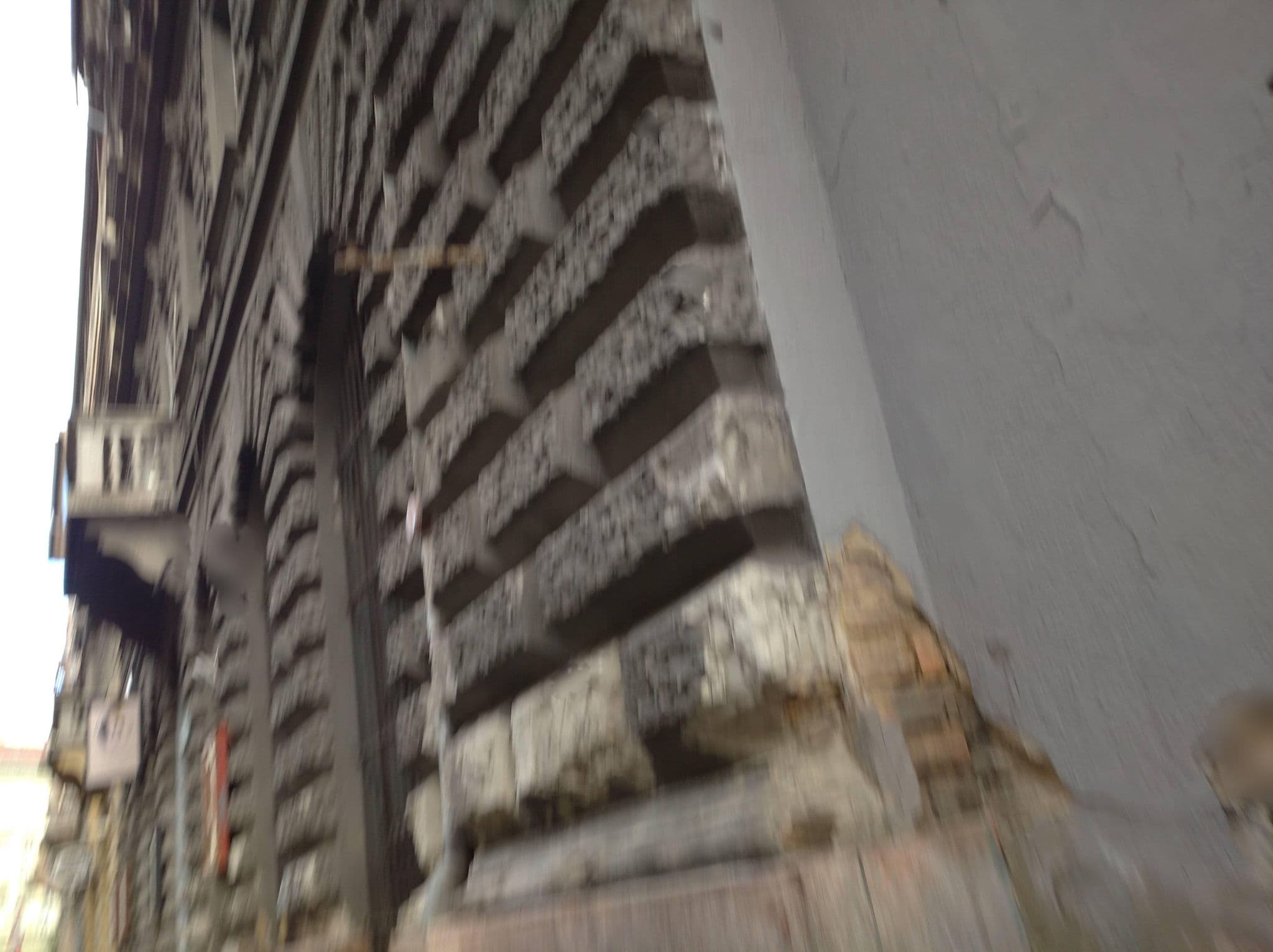 Street view near Yolo Hostel, Lipótváros — © grozsa11 (CC BY-SA · Mapillary)