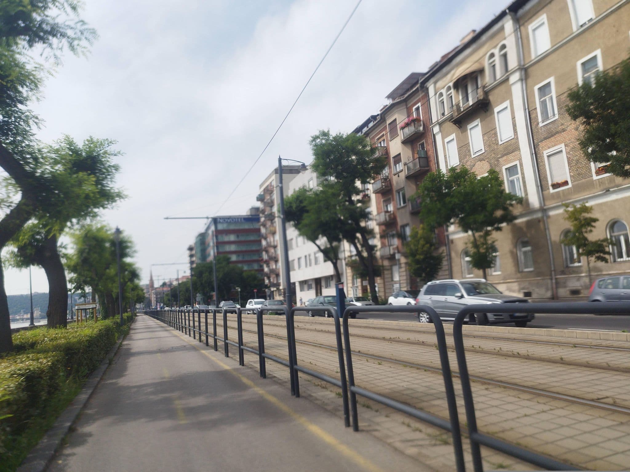 Street view near Dream Homes Budapest BEM, Országút — © grozsa11 (CC BY-SA · Mapillary)