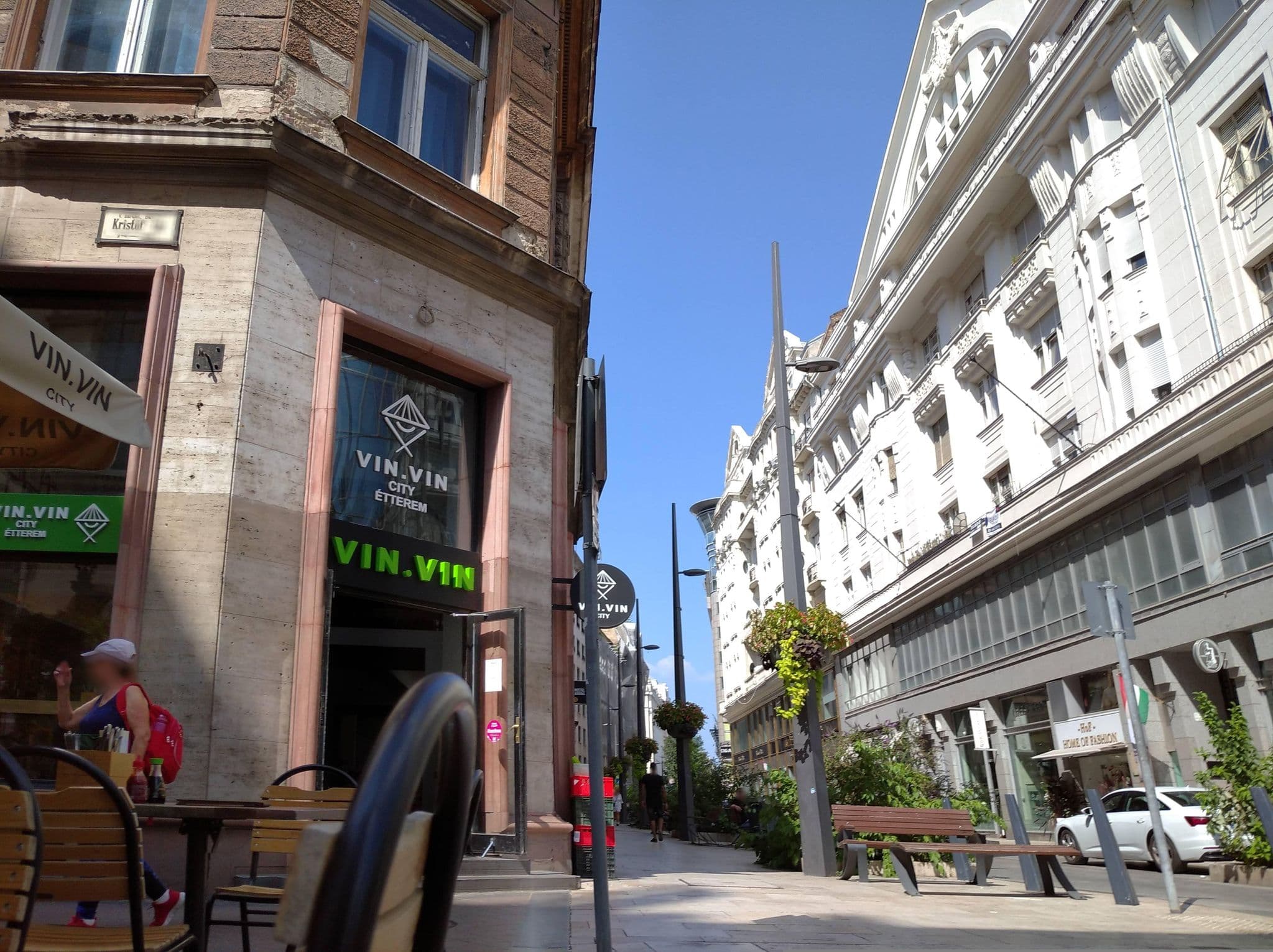 Street view near The LOFT, Budapest V. kerület — © grozsa11 (CC BY-SA · Mapillary)