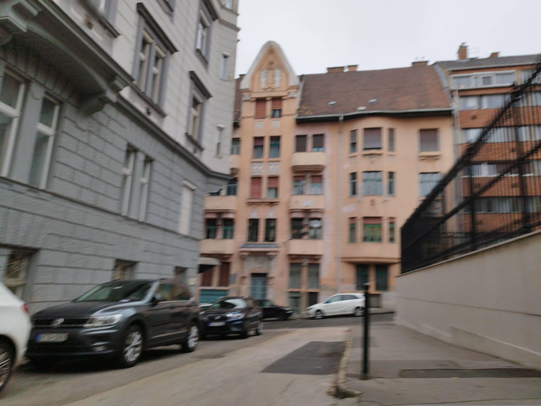 Street view near Butik Hotel, Budapest — © grozsa11 (CC BY-SA · Mapillary)