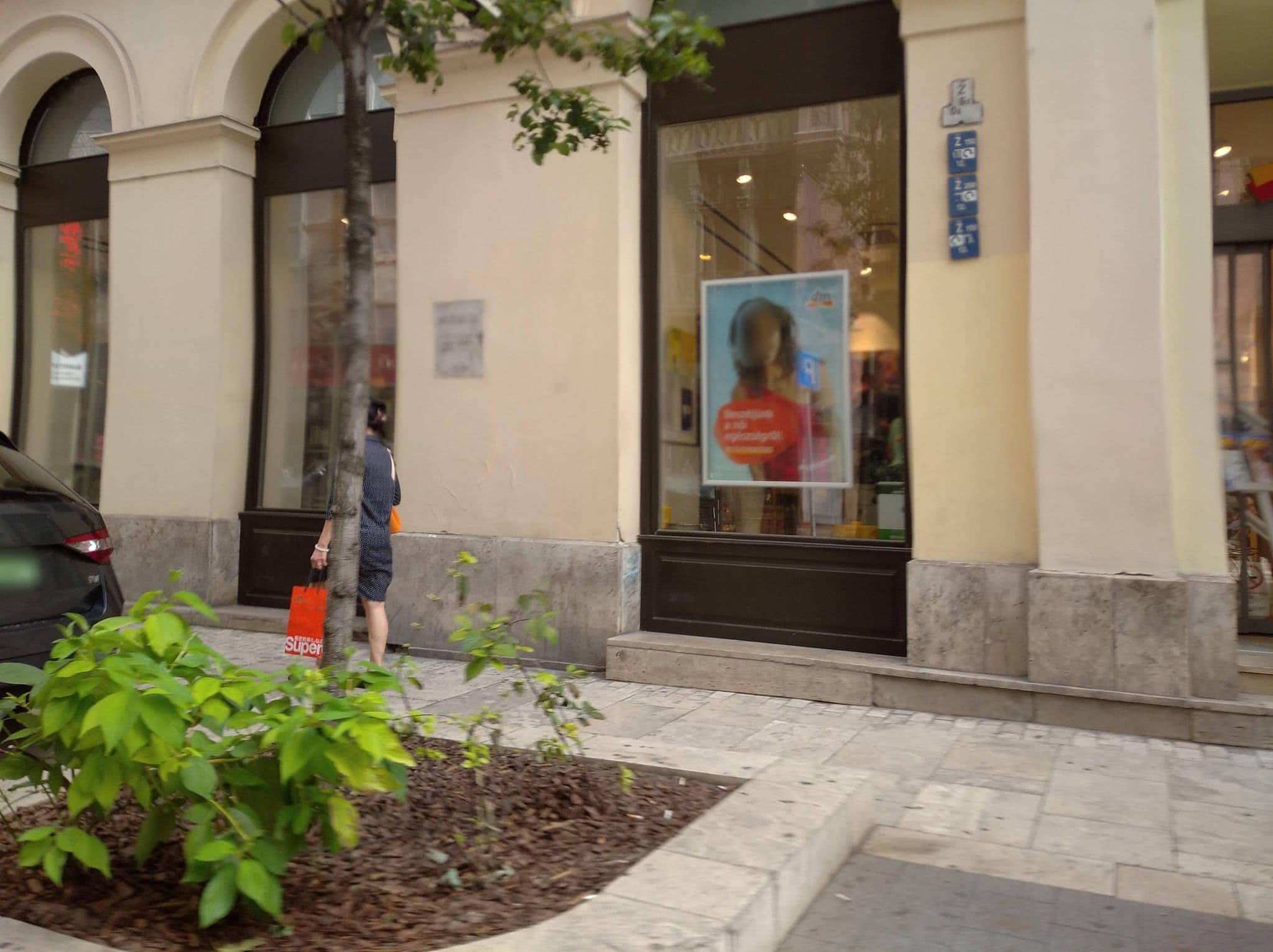 Street view near Waytostay, Budapest V. kerület — © grozsa11 (CC BY-SA · Mapillary)