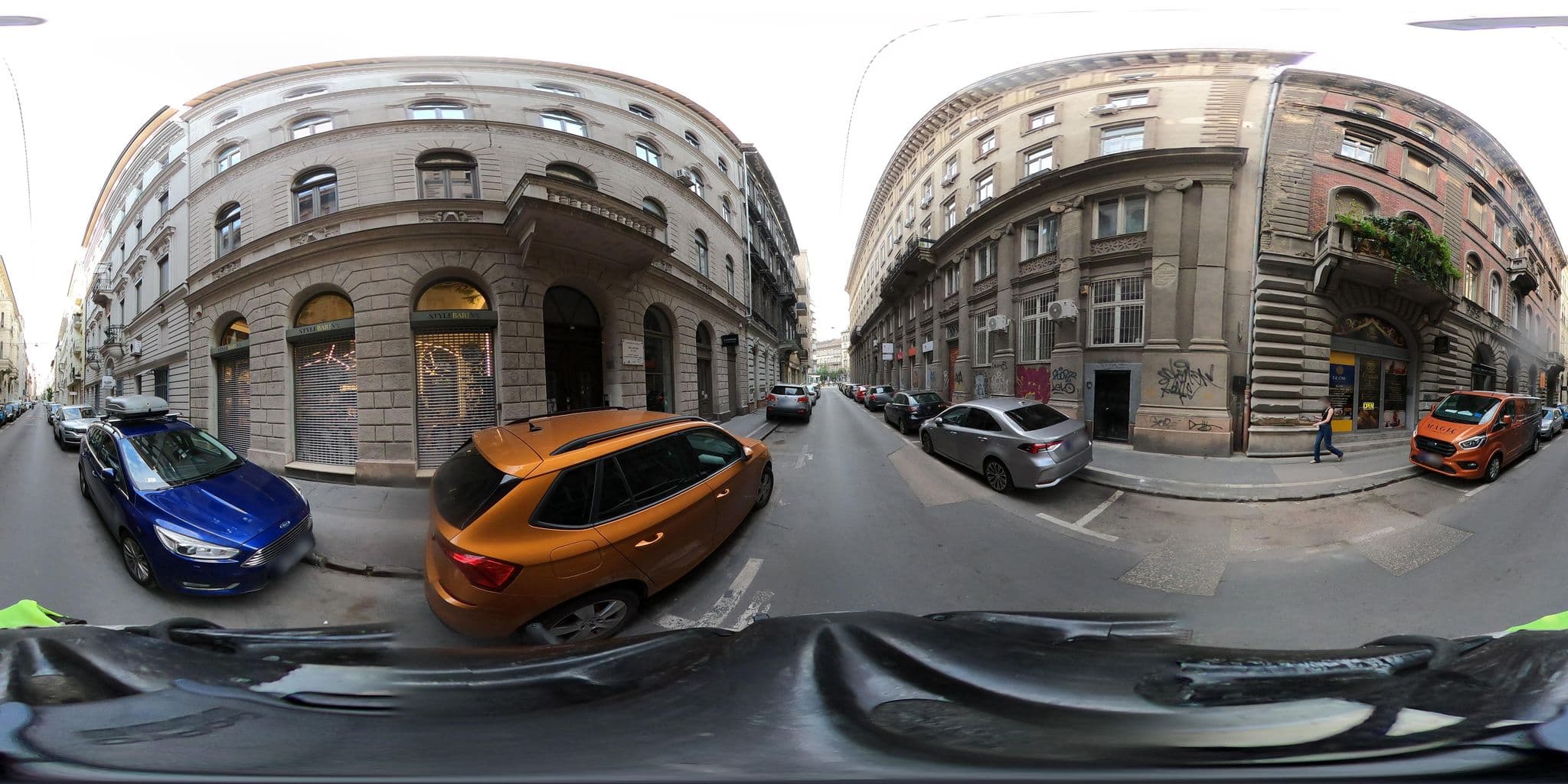 Street view near Apartment Ginkgo, Lipótváros — © grozsa11 (CC BY-SA · Mapillary)