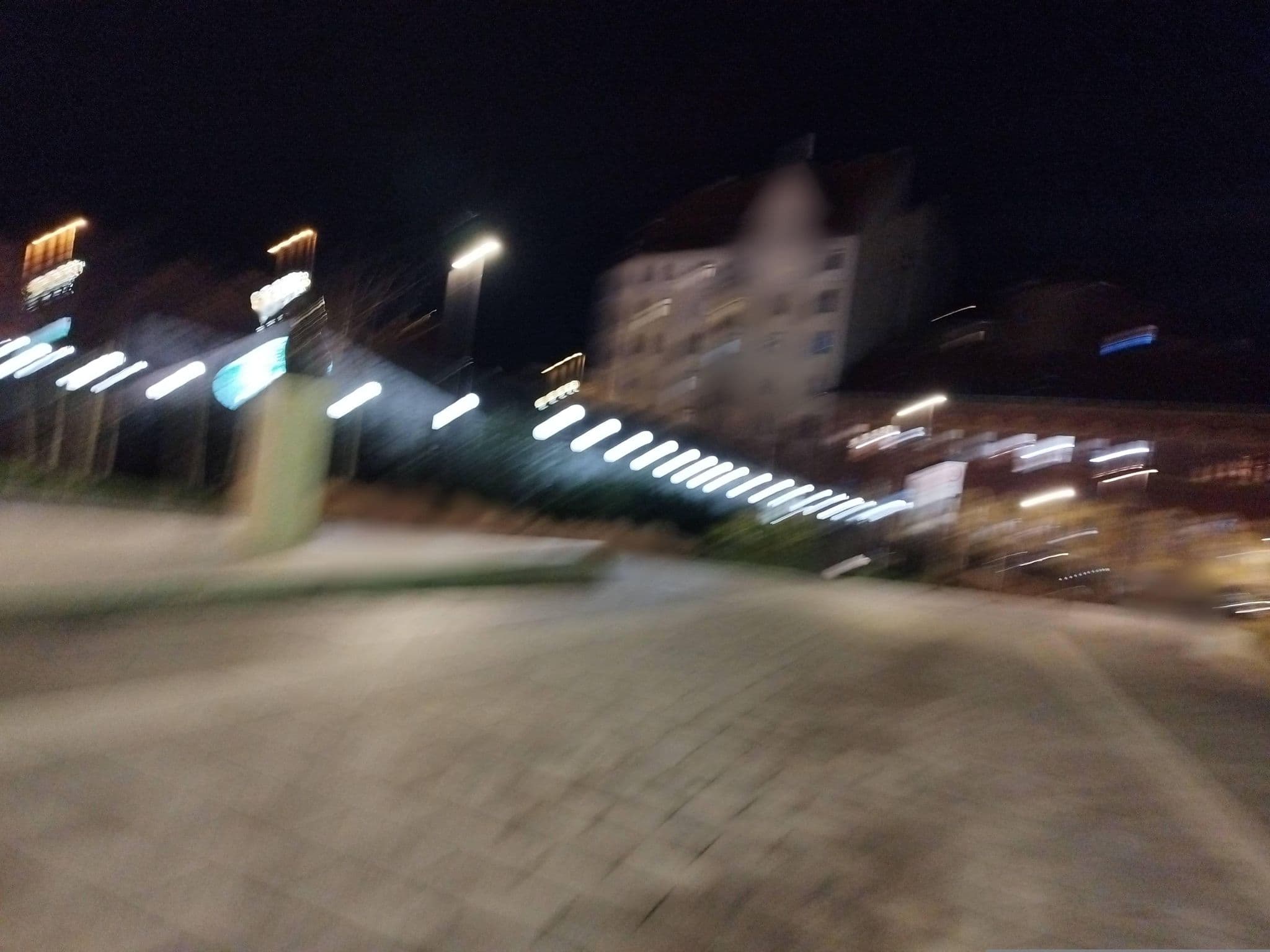 Street view near Bakfart Youth Hostel, Országút — © grozsa11 (CC BY-SA · Mapillary)