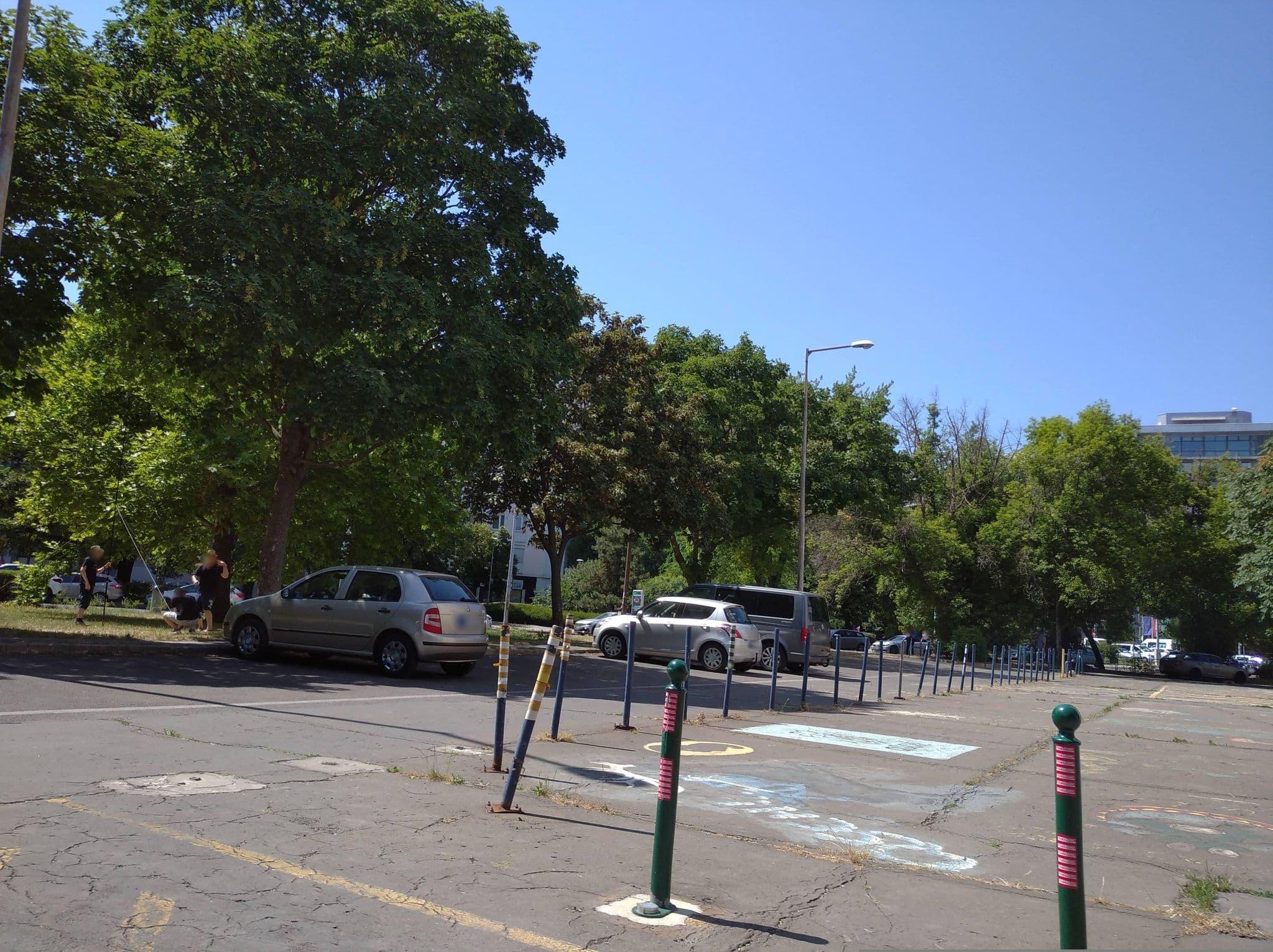 Street view near Travellers Hostel Schonherz, Lágymányos — © grozsa11 (CC BY-SA · Mapillary)
