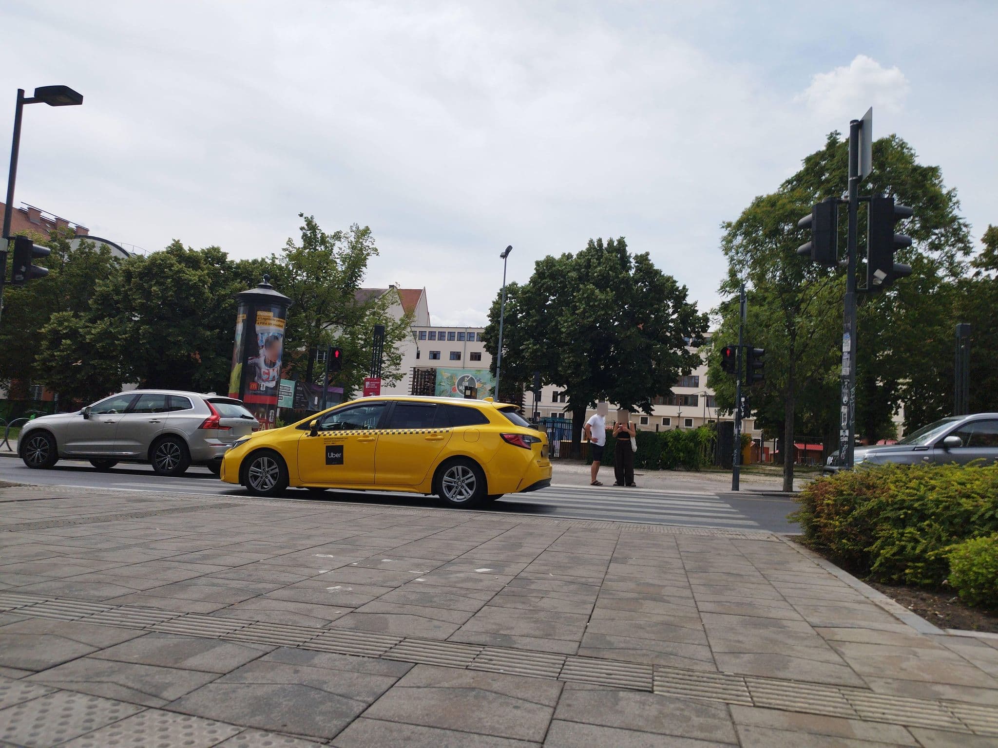 Street view near m-square hotel, Budapest V. kerület — © grozsa11 (CC BY-SA · Mapillary)