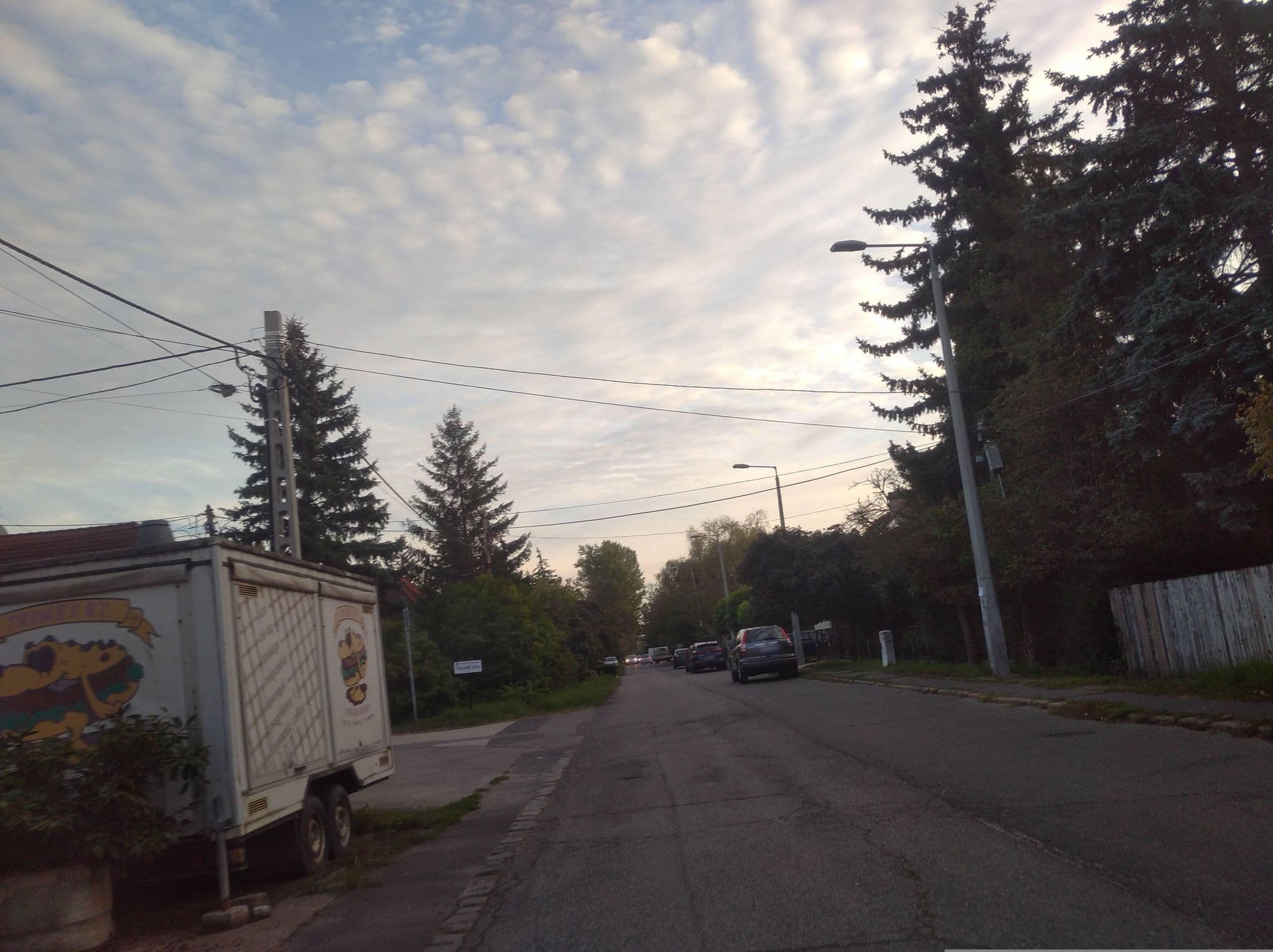Street view near Apartment Patrícia with garden, Csillaghegy — © grozsa11 (CC BY-SA · Mapillary)