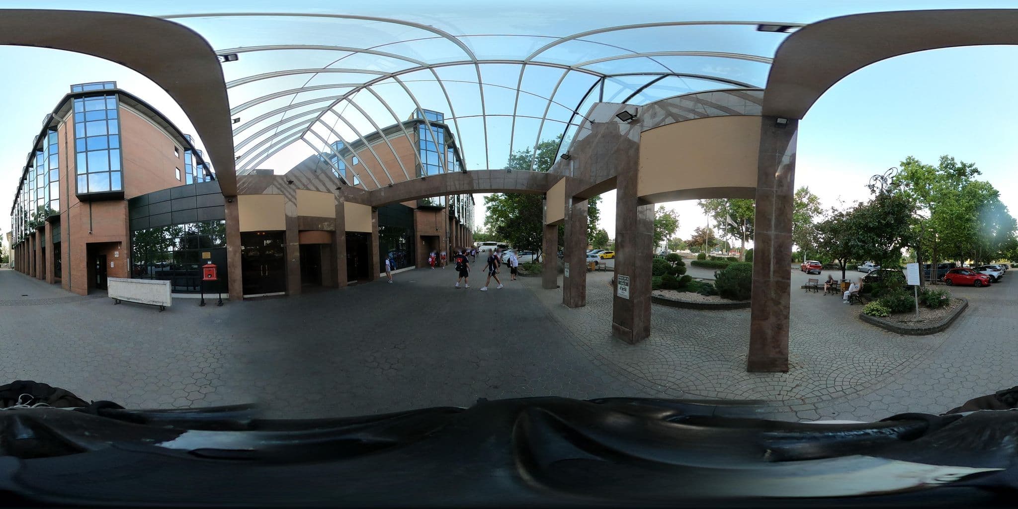 Street view near Ramada Plaza Budapest, Budapest III. kerület — © grozsa11 (CC BY-SA · Mapillary)