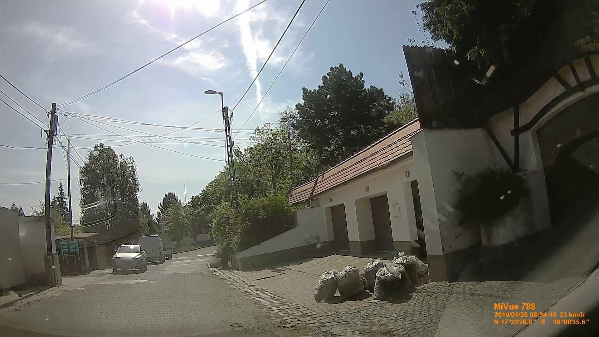 Street view near Maharaja Mountain Palace, Óbuda — © geox123 (CC BY-SA · Mapillary)