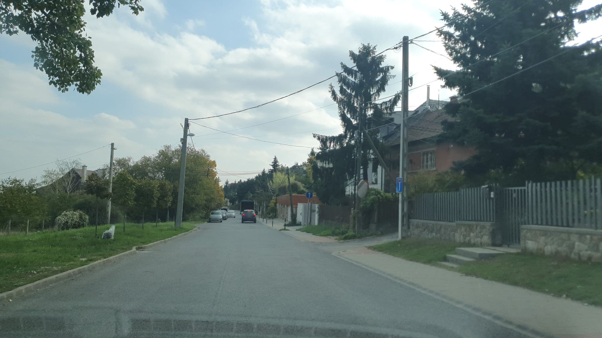 Street view near Bene Mount Apartment, Óbuda — © kami911 (CC BY-SA · Mapillary)