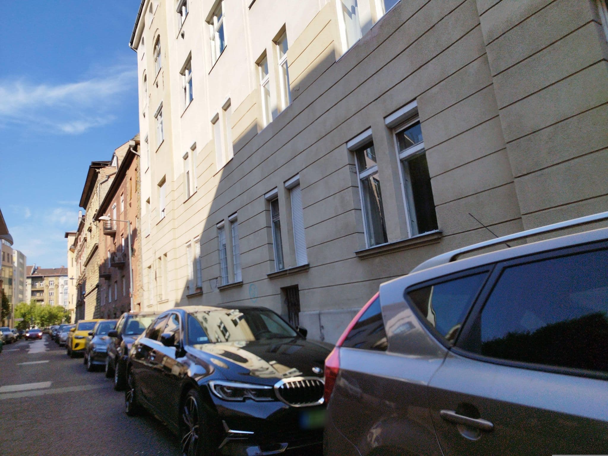 Street view near Castle View Apartment, Országút — © grozsa11 (CC BY-SA · Mapillary)