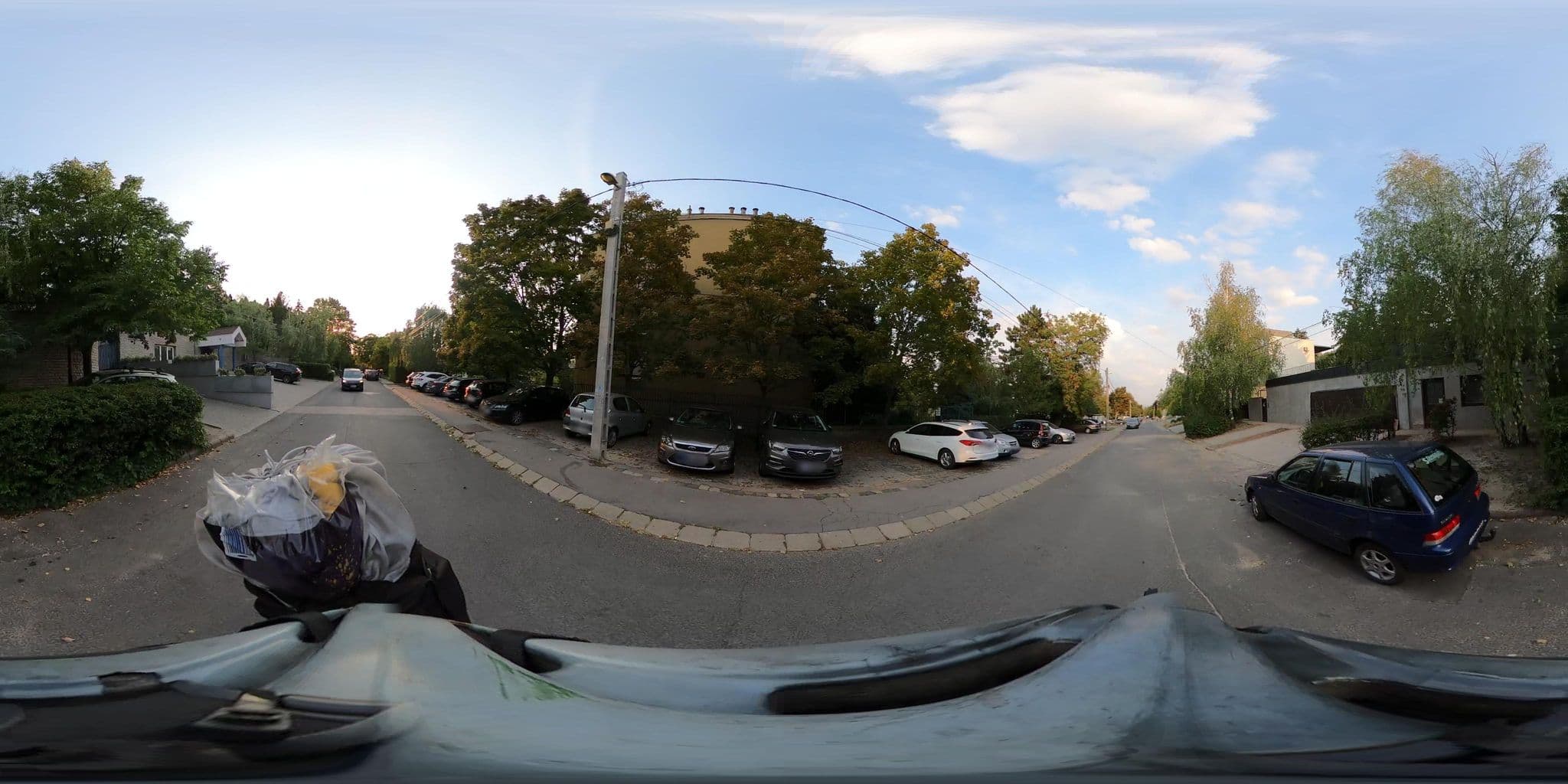 Street view near Mix Fogado, Budapest II. kerület — © grozsa11 (CC BY-SA · Mapillary)
