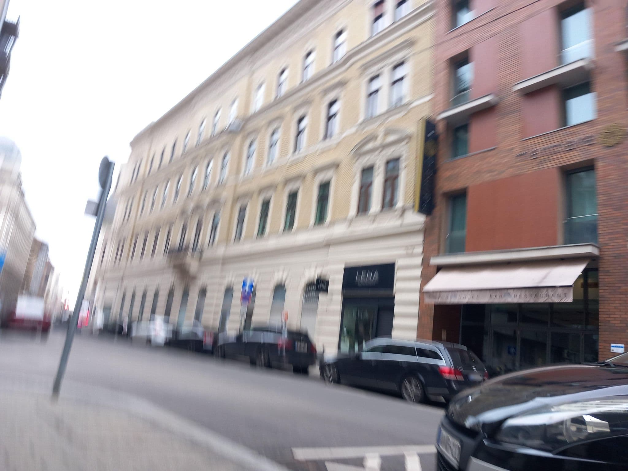 Street view near Marmara Hotel Budapest, Újlipótváros — © grozsa11 (CC BY-SA · Mapillary)