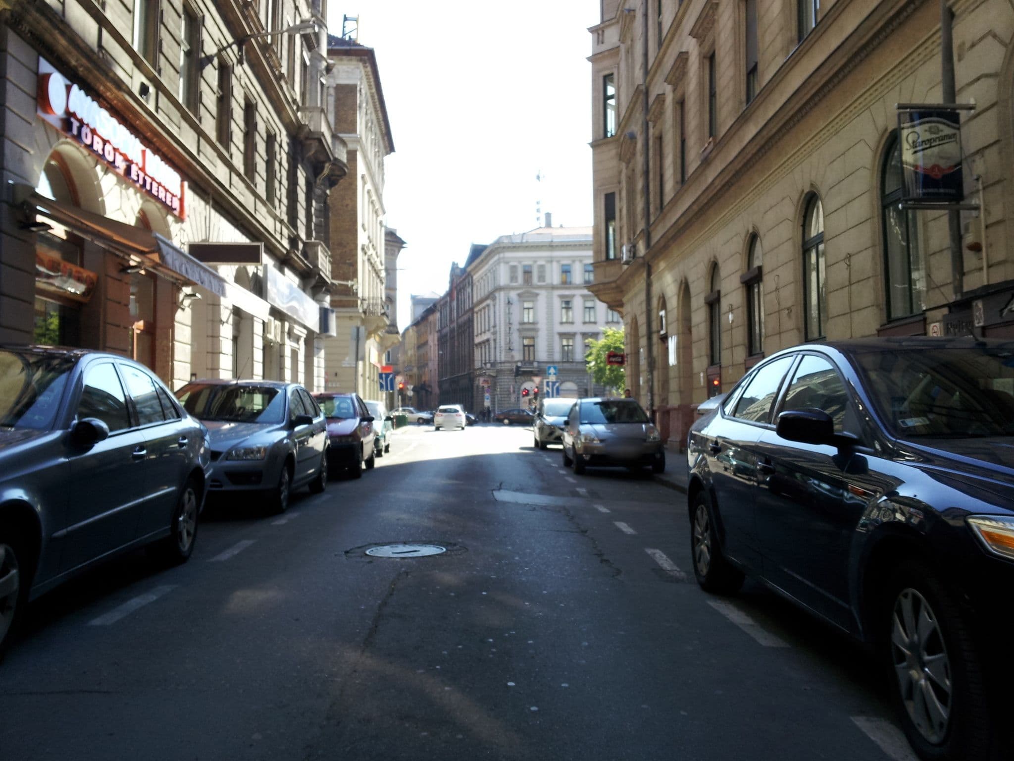 Street view near Baross Apartmans, Corvinnegyed — © kolesajr (CC BY-SA · Mapillary)