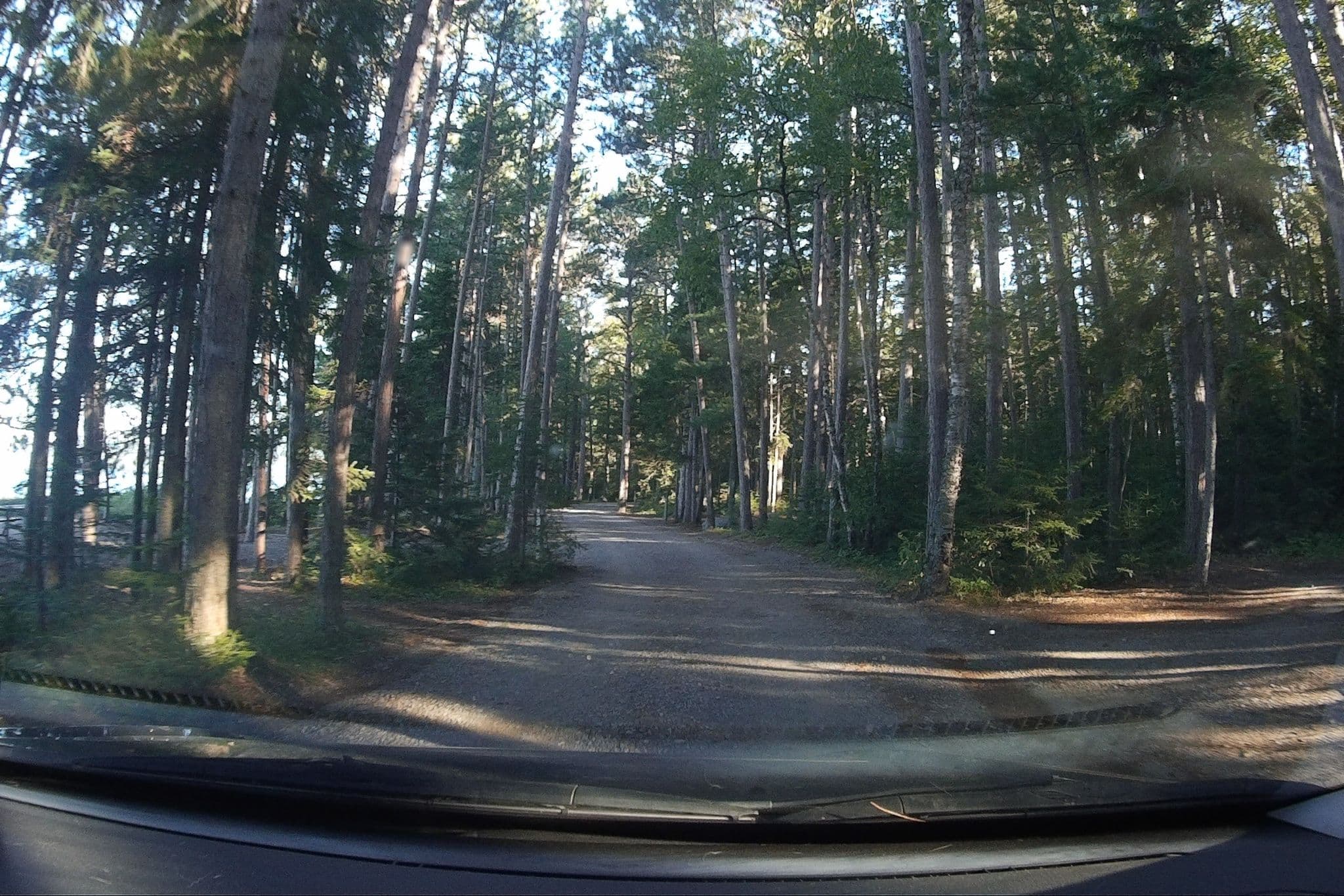 Street view near Agawa Bay Campground, Wawa — © didymops (CC BY-SA · Mapillary)