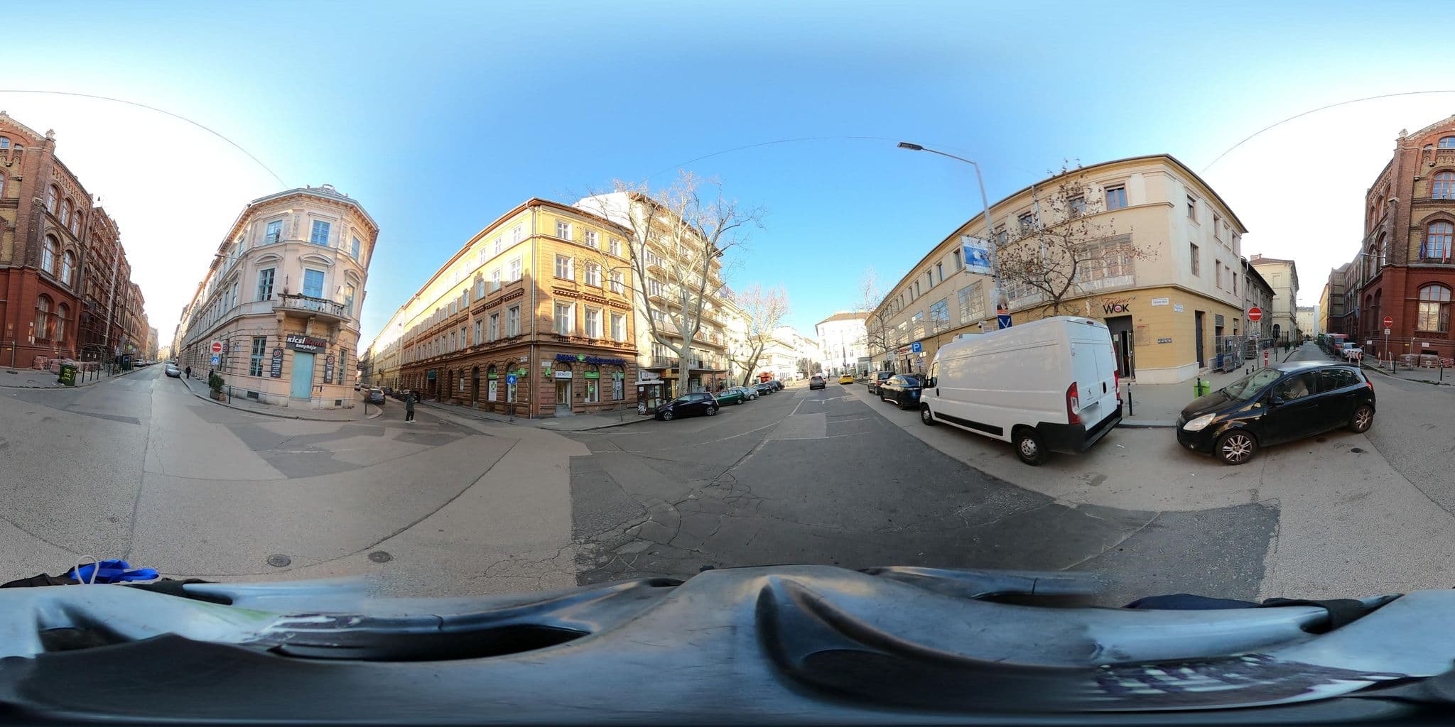 Street view near Inn Side Hotel, Belső-Ferencváros — © grozsa11 (CC BY-SA · Mapillary)