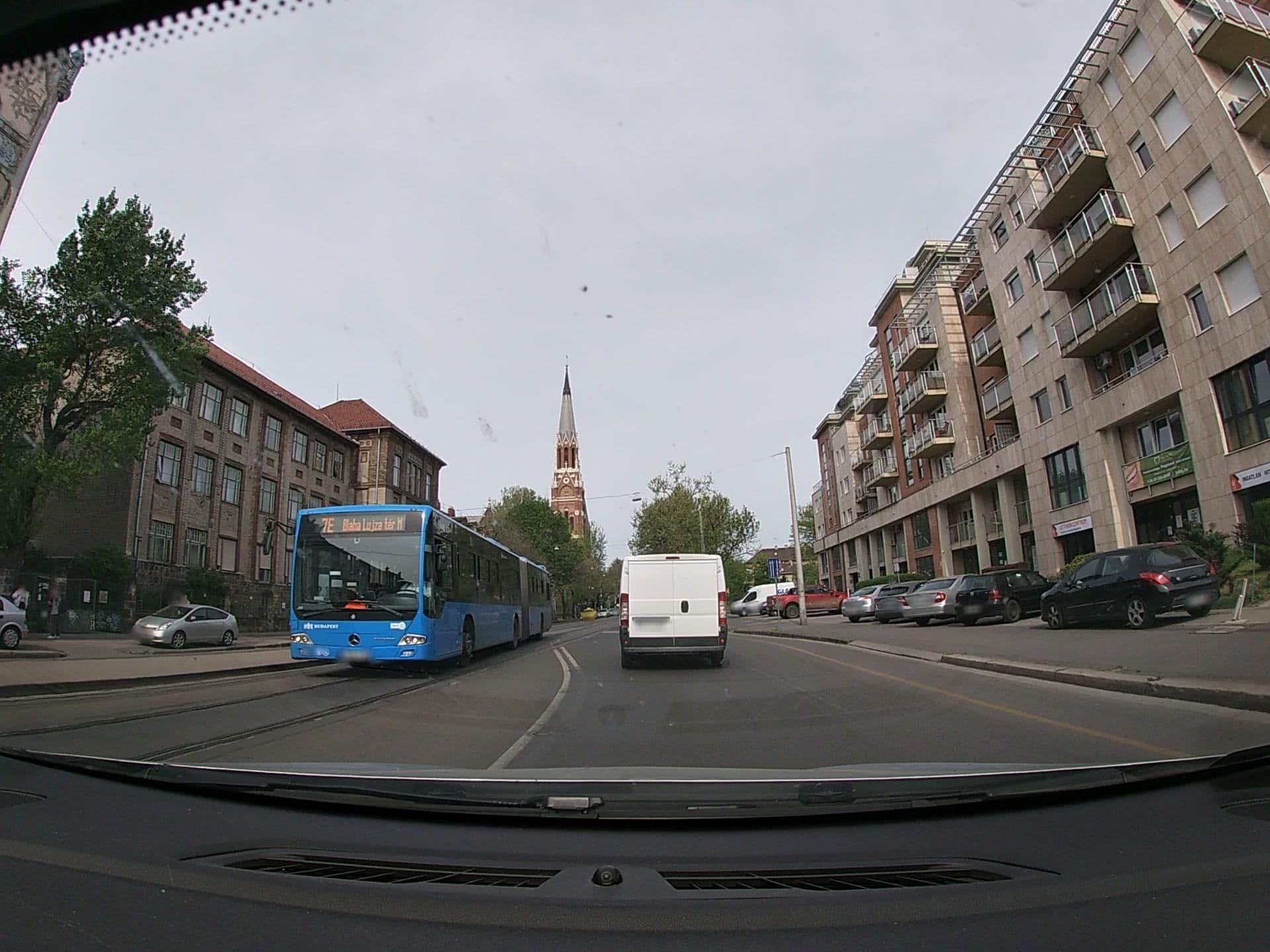 Street view near Far Home Apartments, Istvánmező — © vst (CC BY-SA · Mapillary)
