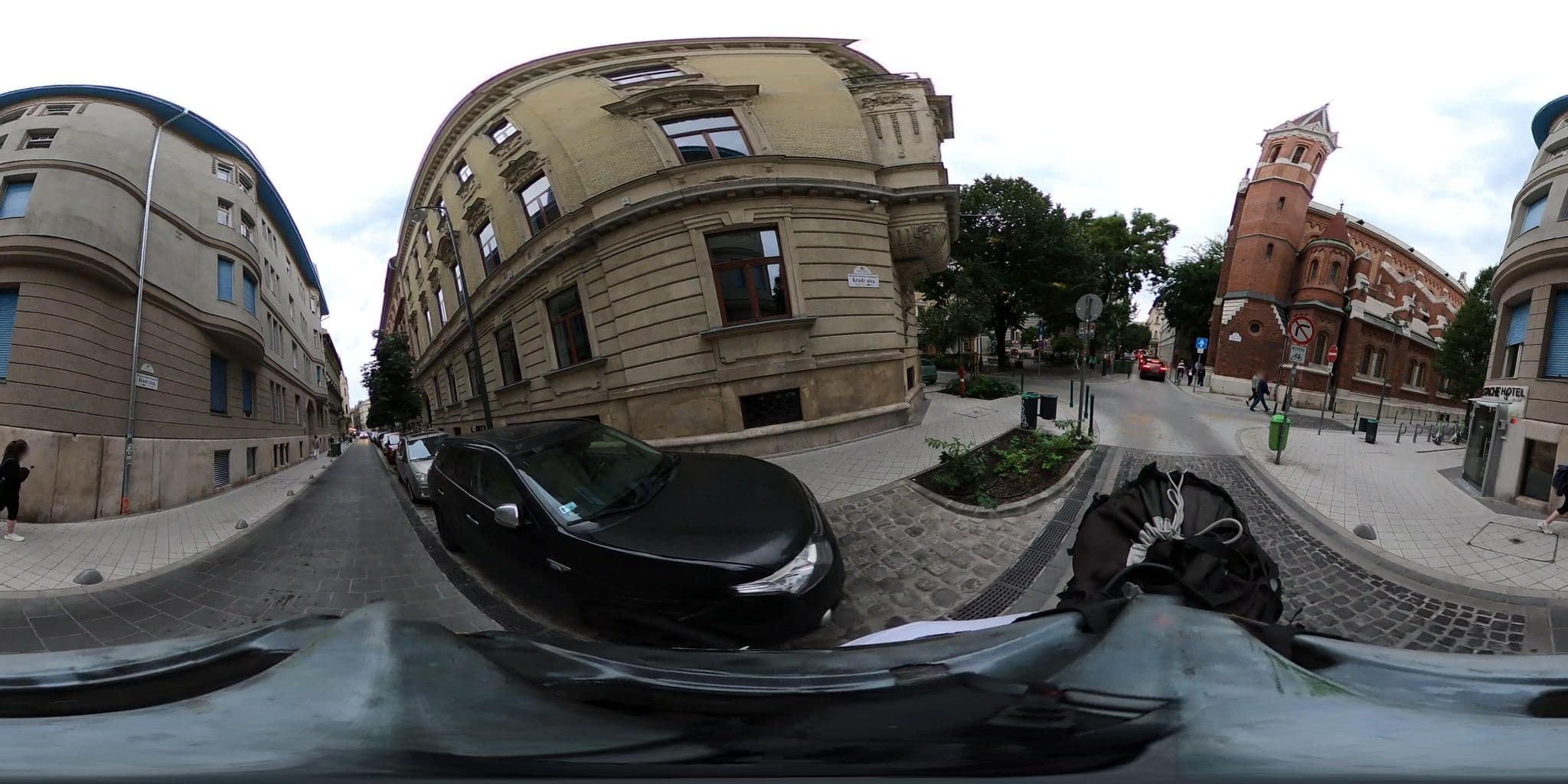 Street view near Mandala Hostel, Corvinnegyed — © grozsa11 (CC BY-SA · Mapillary)