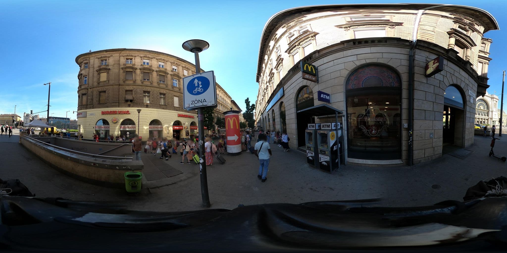 Street view near Orion Private Rooms, Pest — © grozsa11 (CC BY-SA · Mapillary)