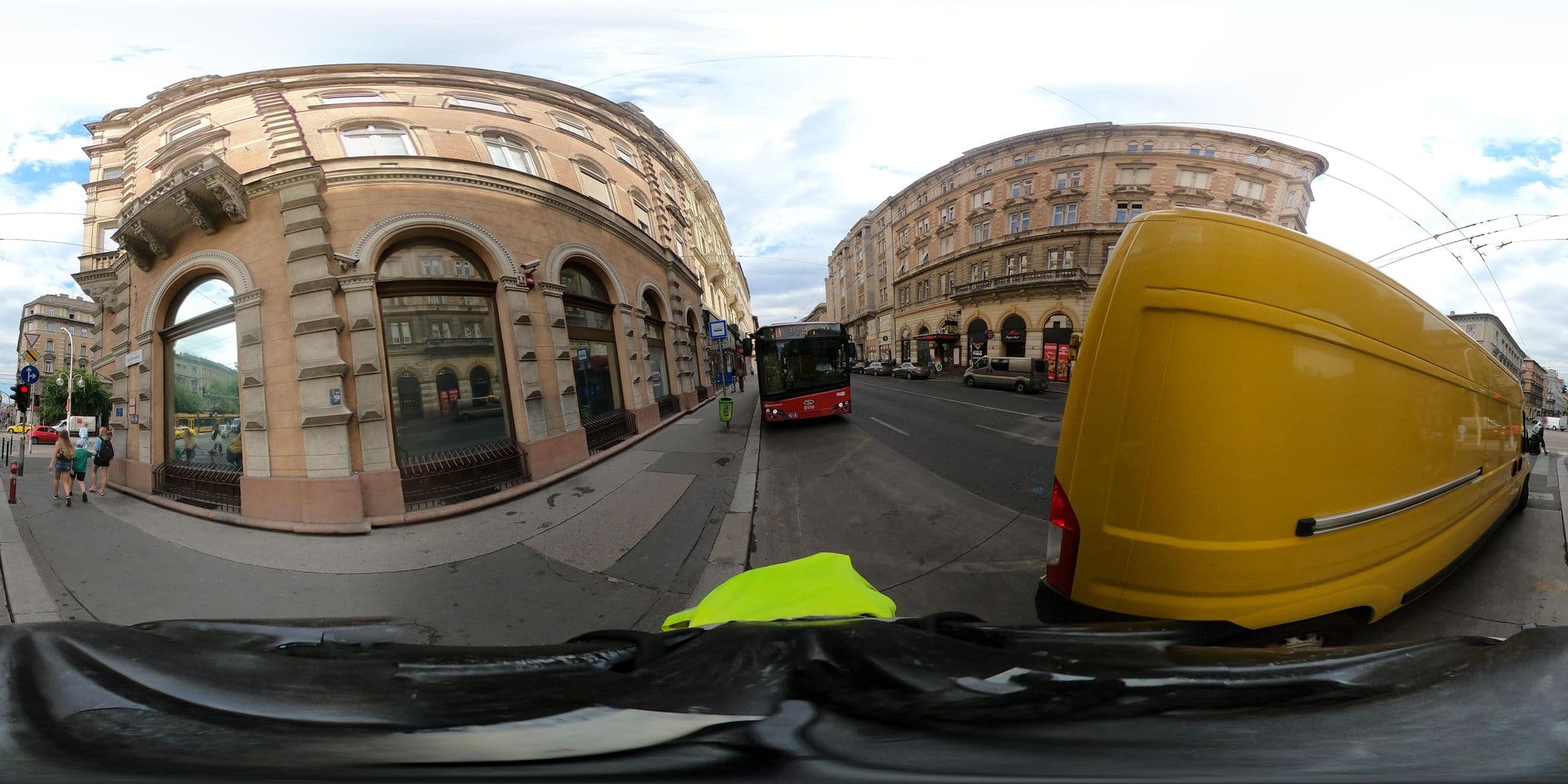 Street view near Waytostay, Budapest VI. kerület — © grozsa11 (CC BY-SA · Mapillary)