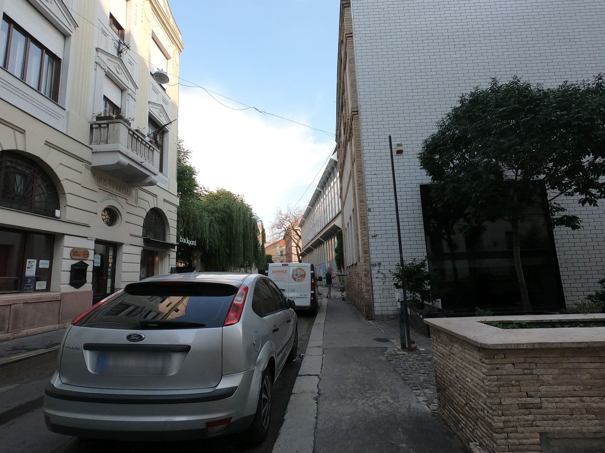 Street view near 52B Kazinczy, Budapest VI. kerület — © richlv (CC BY-SA · Mapillary)