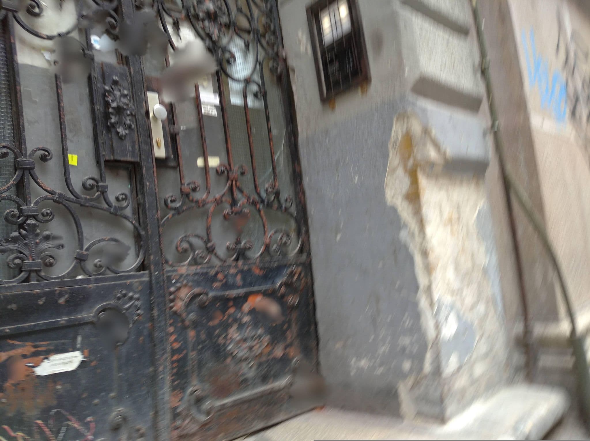 Street view near Home On The Way, Erzsébetváros — © grozsa11 (CC BY-SA · Mapillary)
