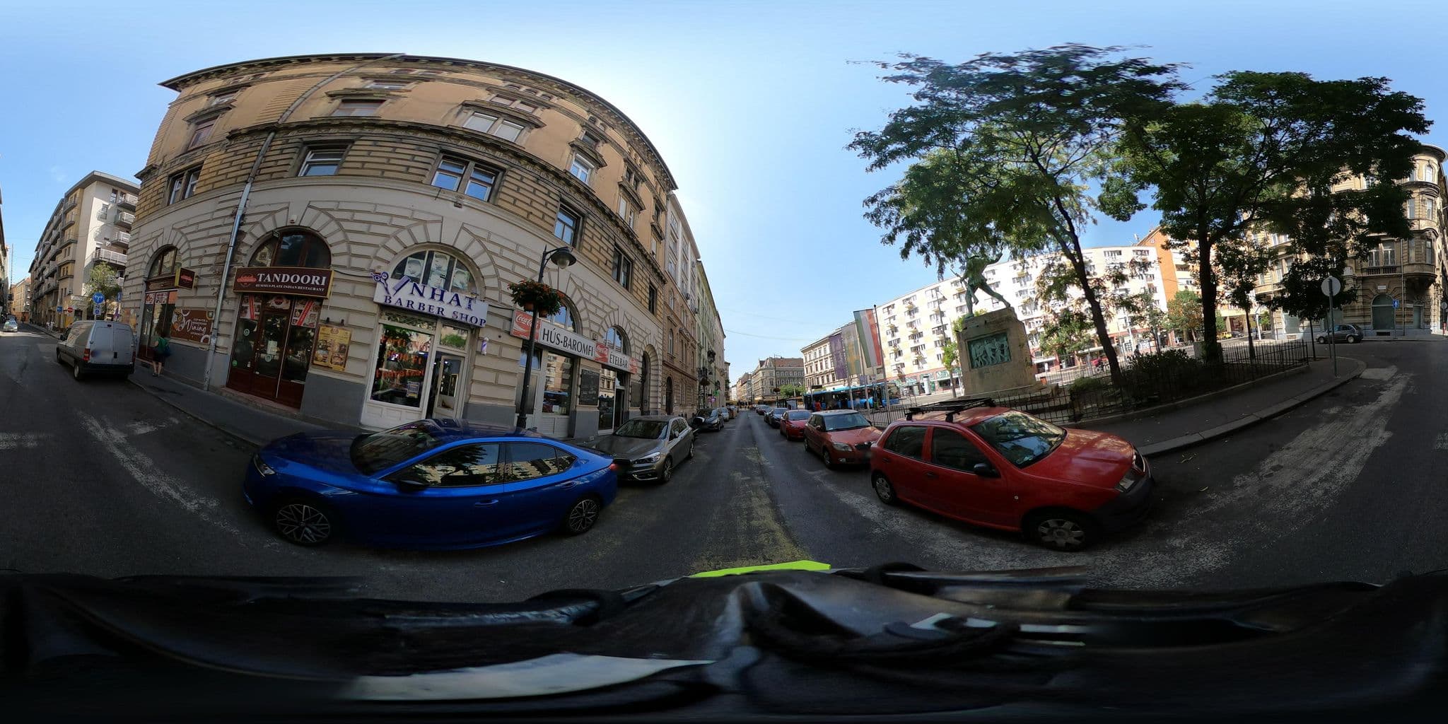 Street view near Lux Apartman, Józsefváros — © grozsa11 (CC BY-SA · Mapillary)