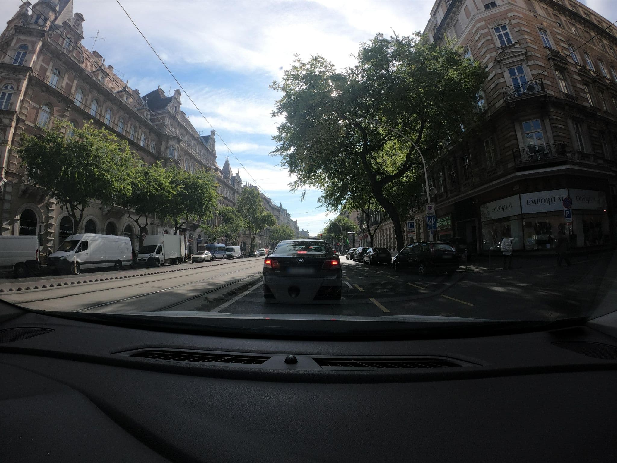 Street view near Eitan's Guesthouse Budapest, Budapest VI. kerület — © vst (CC BY-SA · Mapillary)