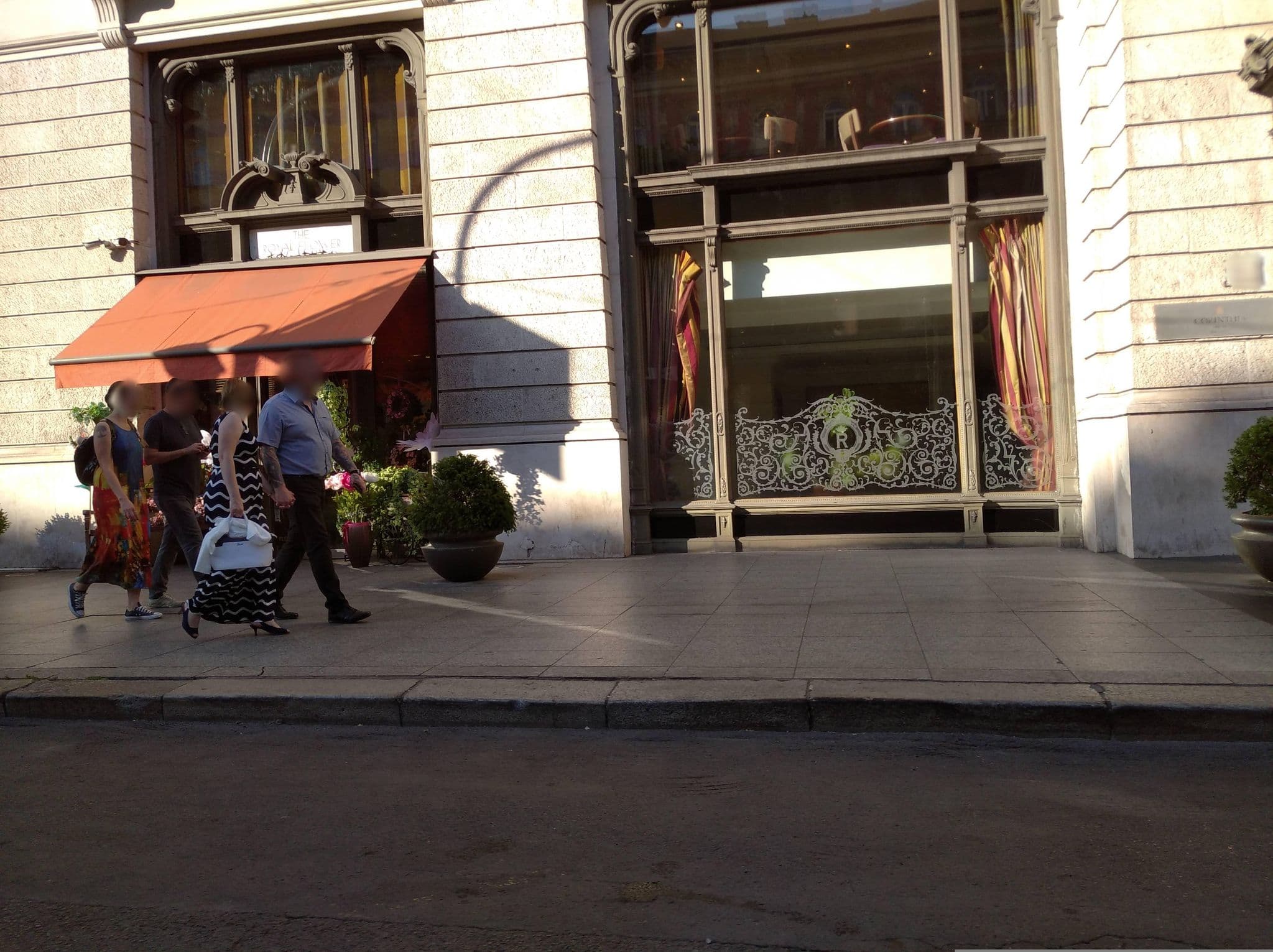 Street view near Corinthia Hotel DOME rooftop, Budapest VI. kerület — © grozsa11 (CC BY-SA · Mapillary)