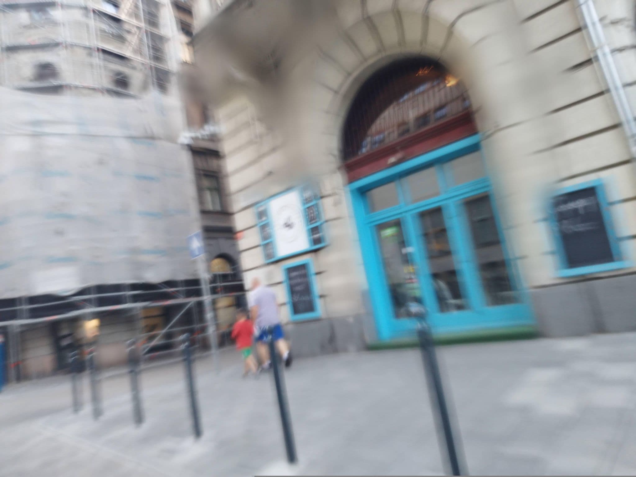Street view near Paprika Hostel, Budapest VI. kerület — © grozsa11 (CC BY-SA · Mapillary)