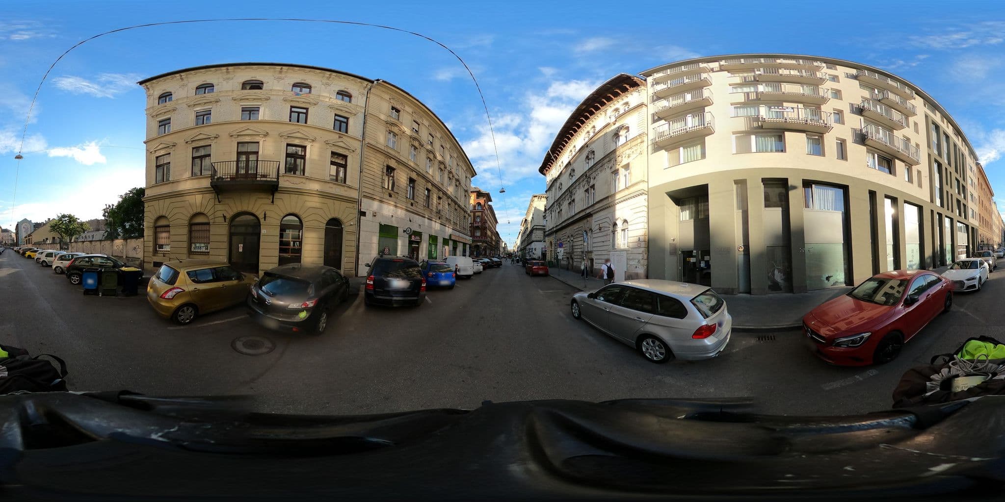 Street view near Aquarium Hostel, Pest — © grozsa11 (CC BY-SA · Mapillary)
