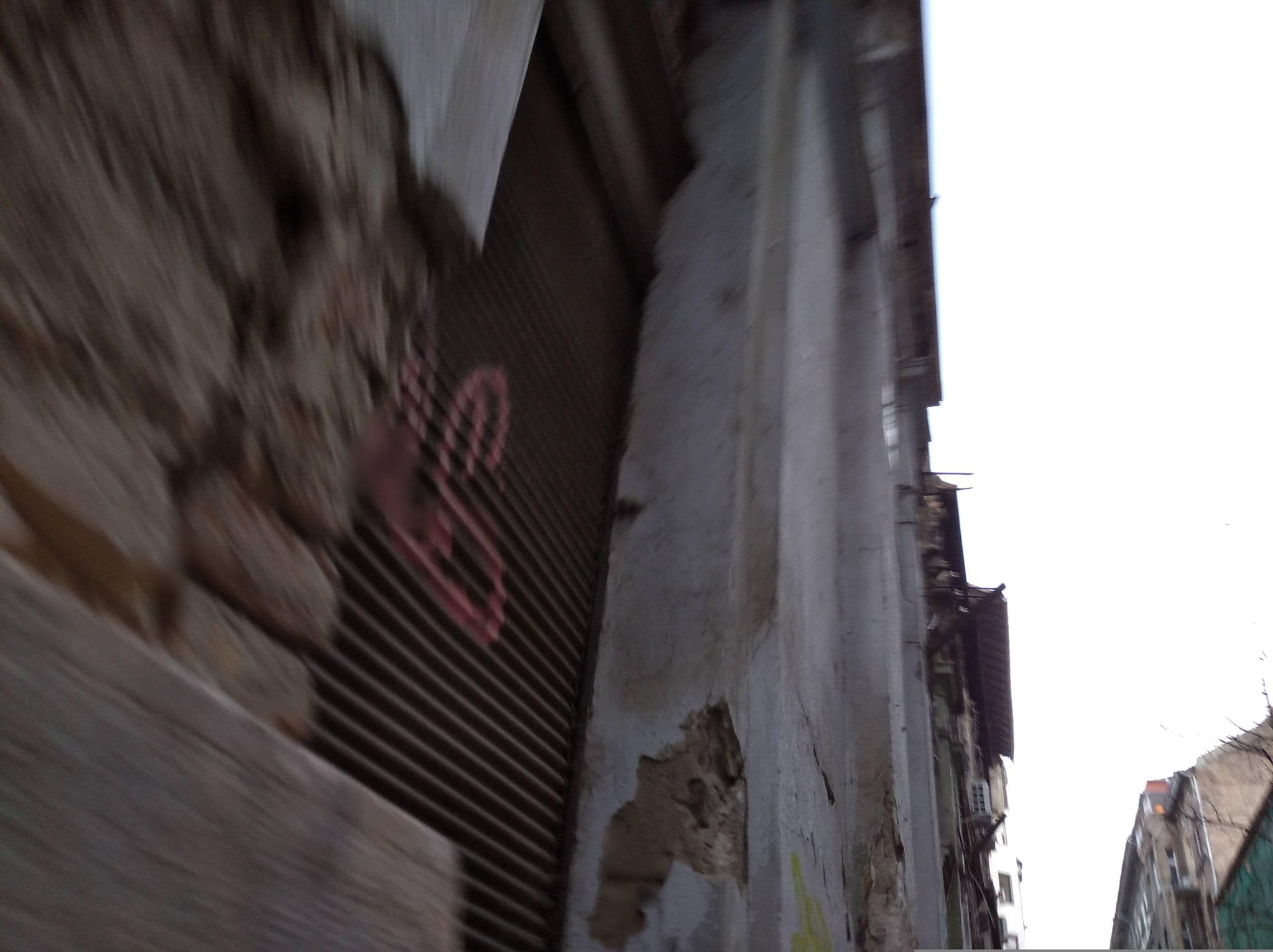 Street view near Black&Red Apartment at Synagogue, Palotanegyed — © grozsa11 (CC BY-SA · Mapillary)