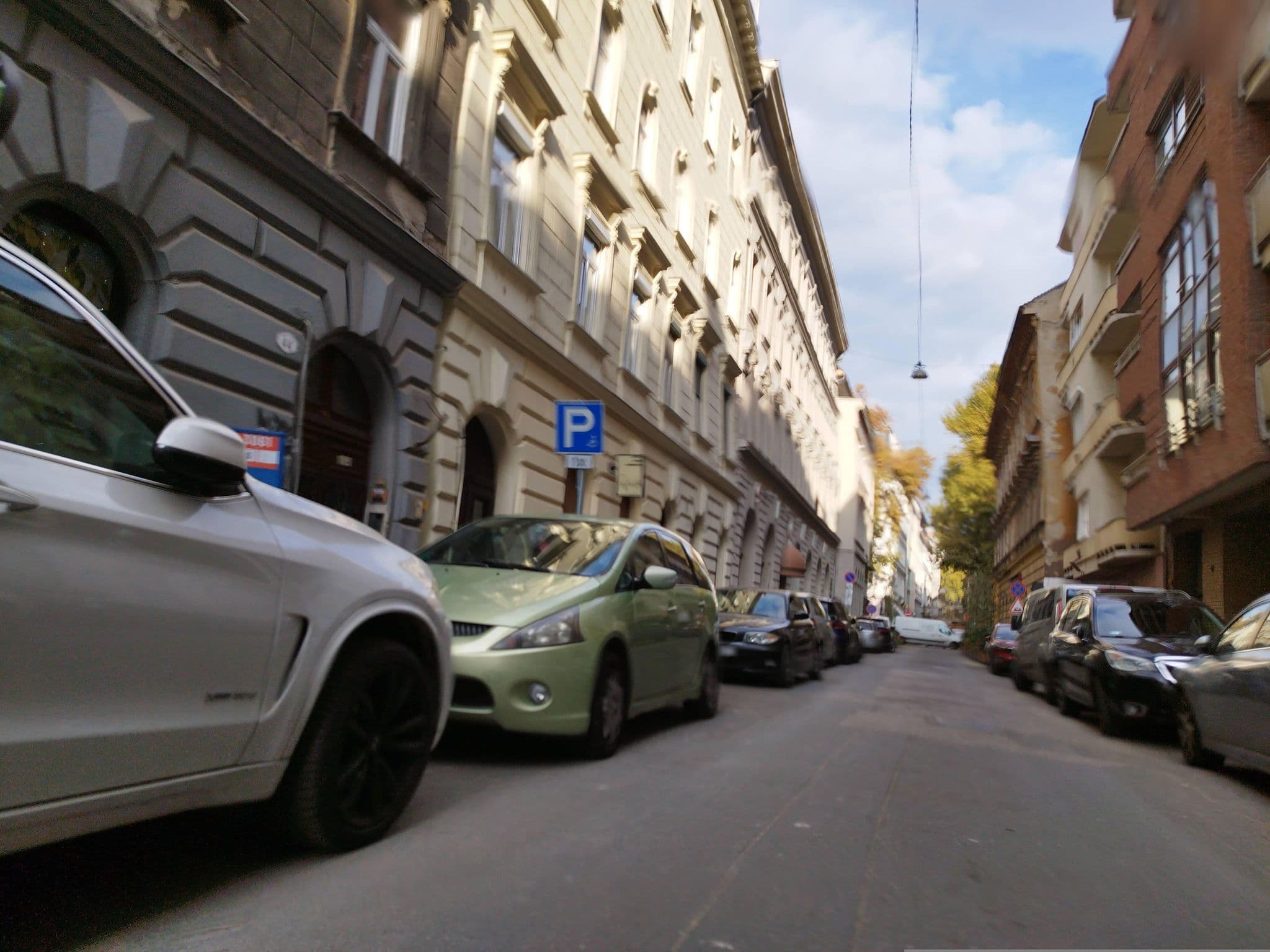 Street view near Greengary Budapest Apartments, Budapest VI. kerület — © grozsa11 (CC BY-SA · Mapillary)