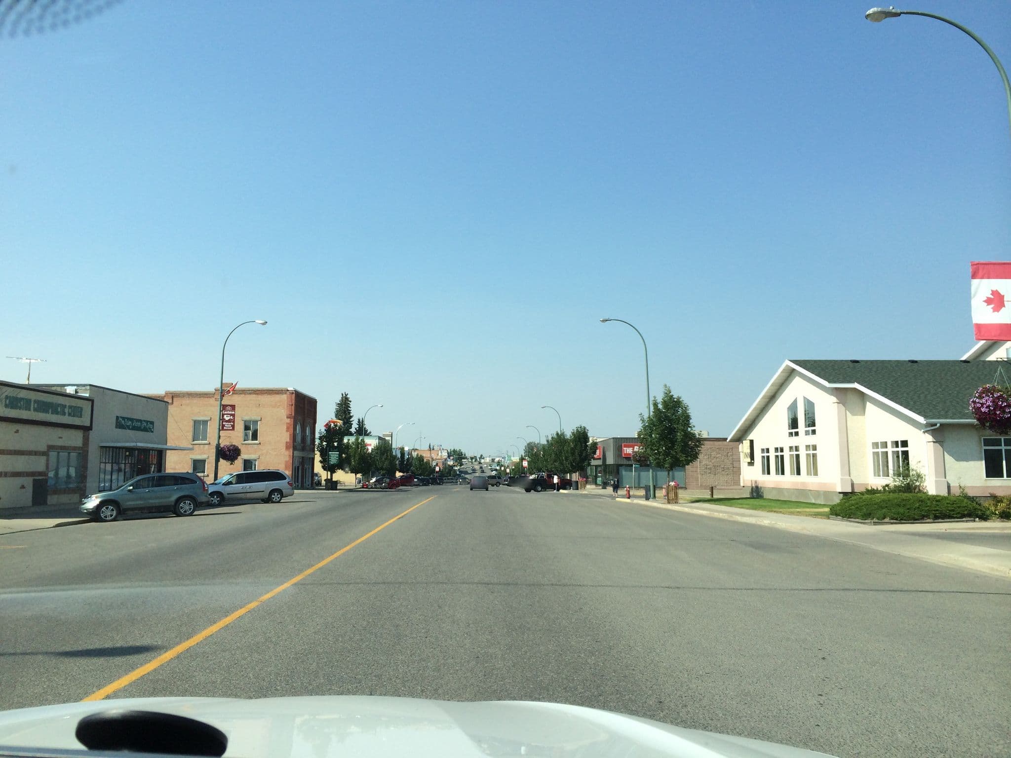 Street view near South Country Inn, Cardston — © anavz (CC BY-SA · Mapillary)
