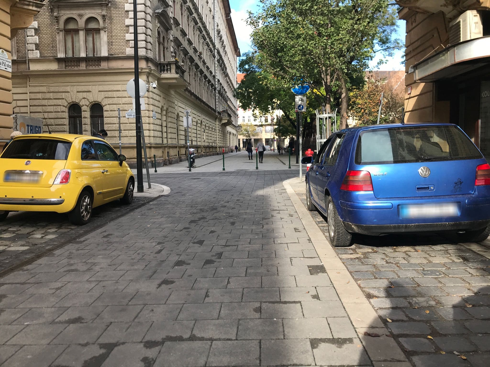 Street view near Anna Hotel Budapest, Palotanegyed — © nemethgeri97 (CC BY-SA · Mapillary)