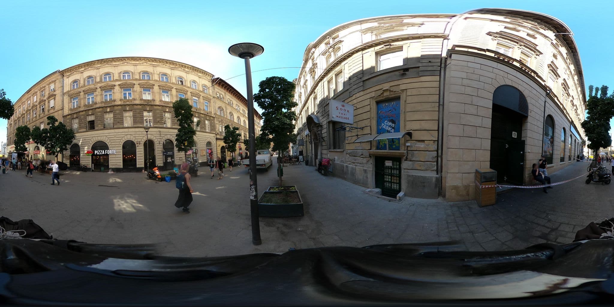Street view near Bethlen Suite, Pest — © grozsa11 (CC BY-SA · Mapillary)