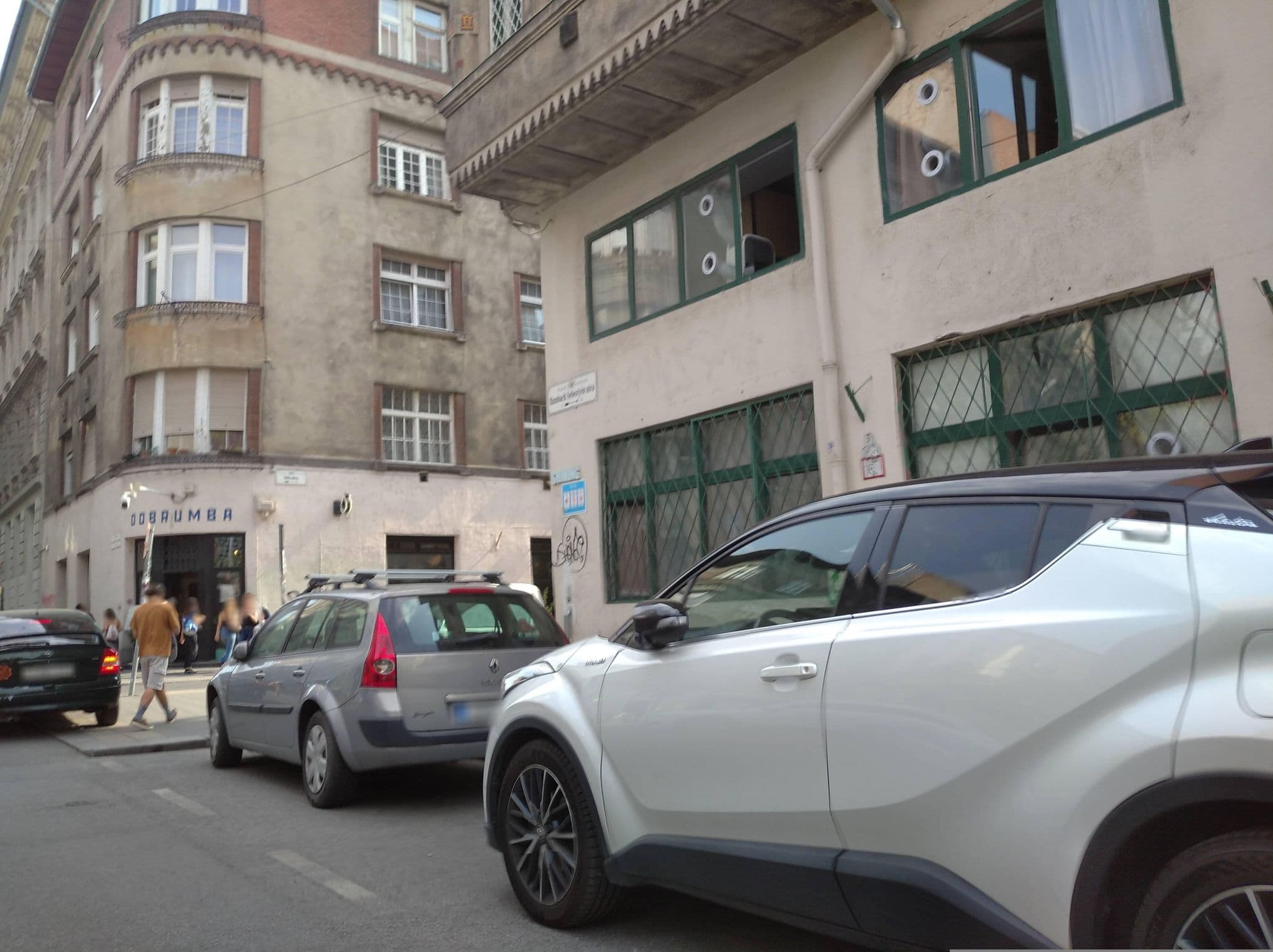 Street view near RS6 Apartment, Palotanegyed — © grozsa11 (CC BY-SA · Mapillary)