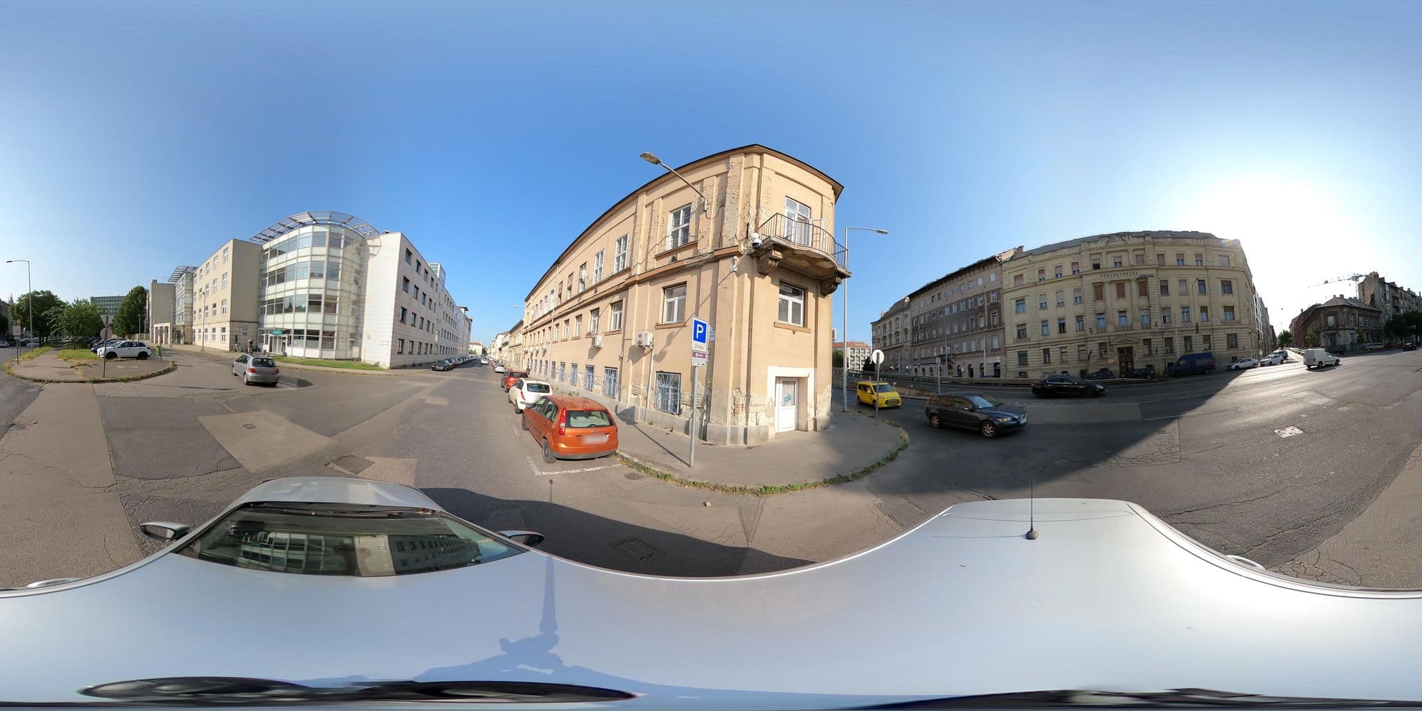 Street view near Keleti Garden Apartments, Pest — © vst (CC BY-SA · Mapillary)