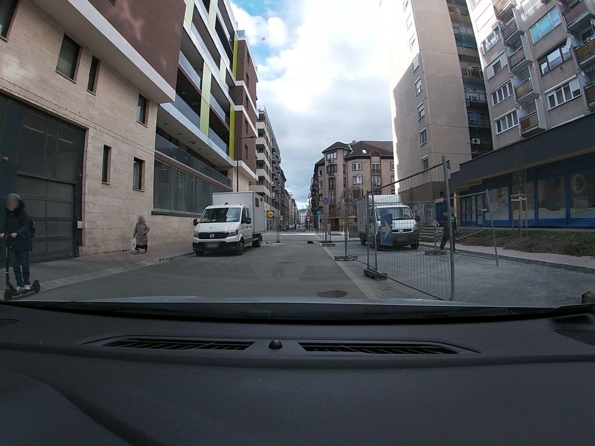 Street view near Donat's Apartament, Losoncinegyed — © vst (CC BY-SA · Mapillary)