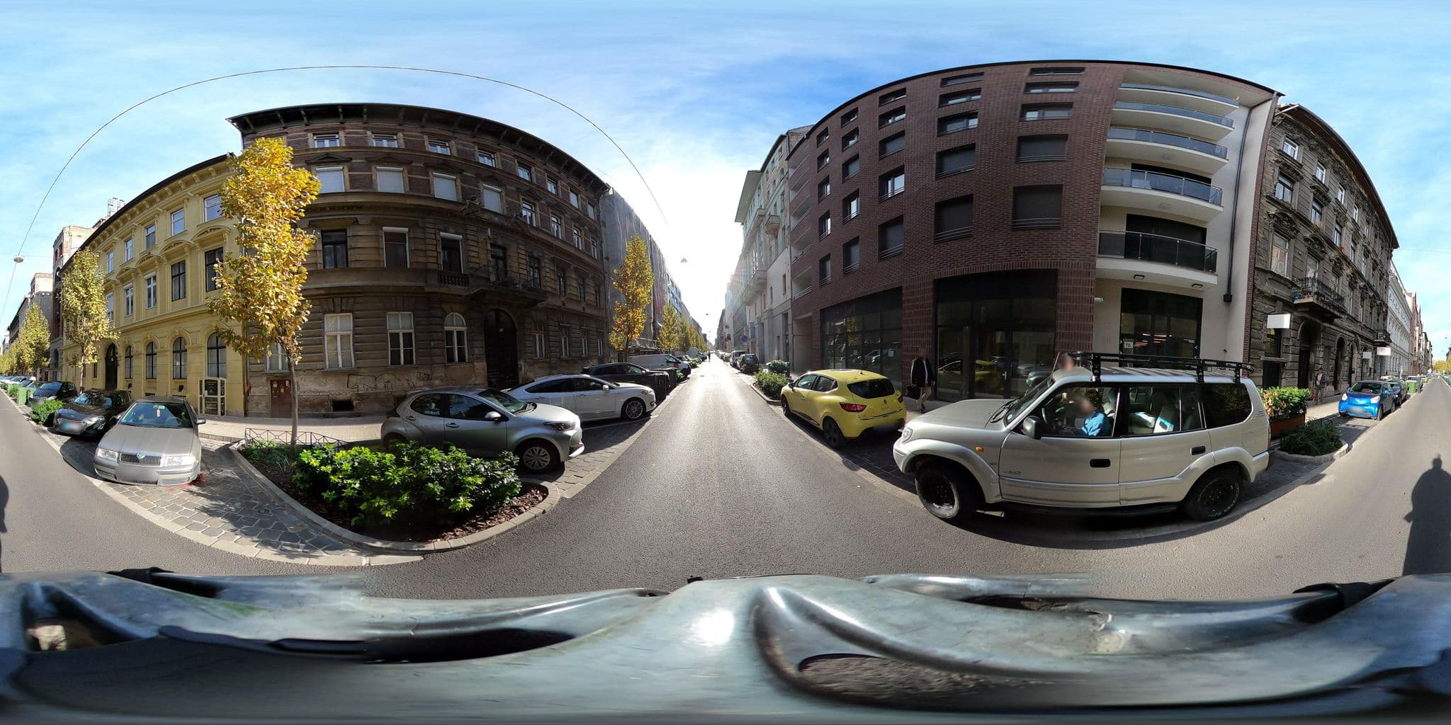 Street view near Butterfly Hostel & Guesthouse, Budapest VI. kerület — © grozsa11 (CC BY-SA · Mapillary)
