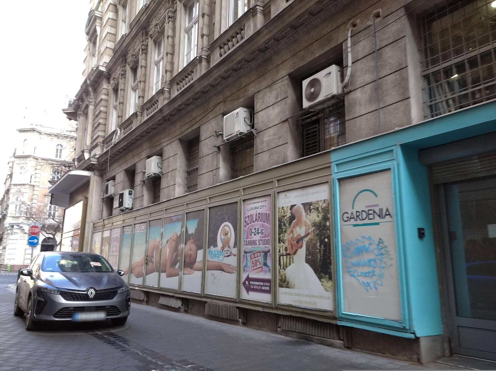 Street view near Activity Hostel, Budapest VI. kerület — © grozsa11 (CC BY-SA · Mapillary)