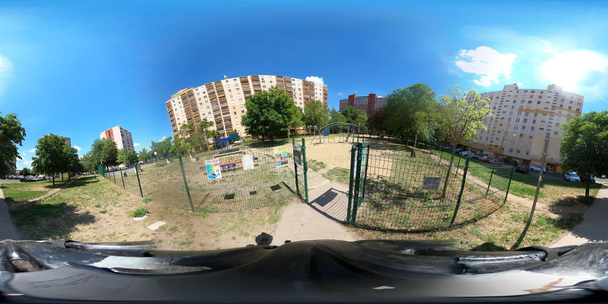 Street view near A Hely, Ahol Délután Szindikálok, Pestújhely — © grozsa11 (CC BY-SA · Mapillary)