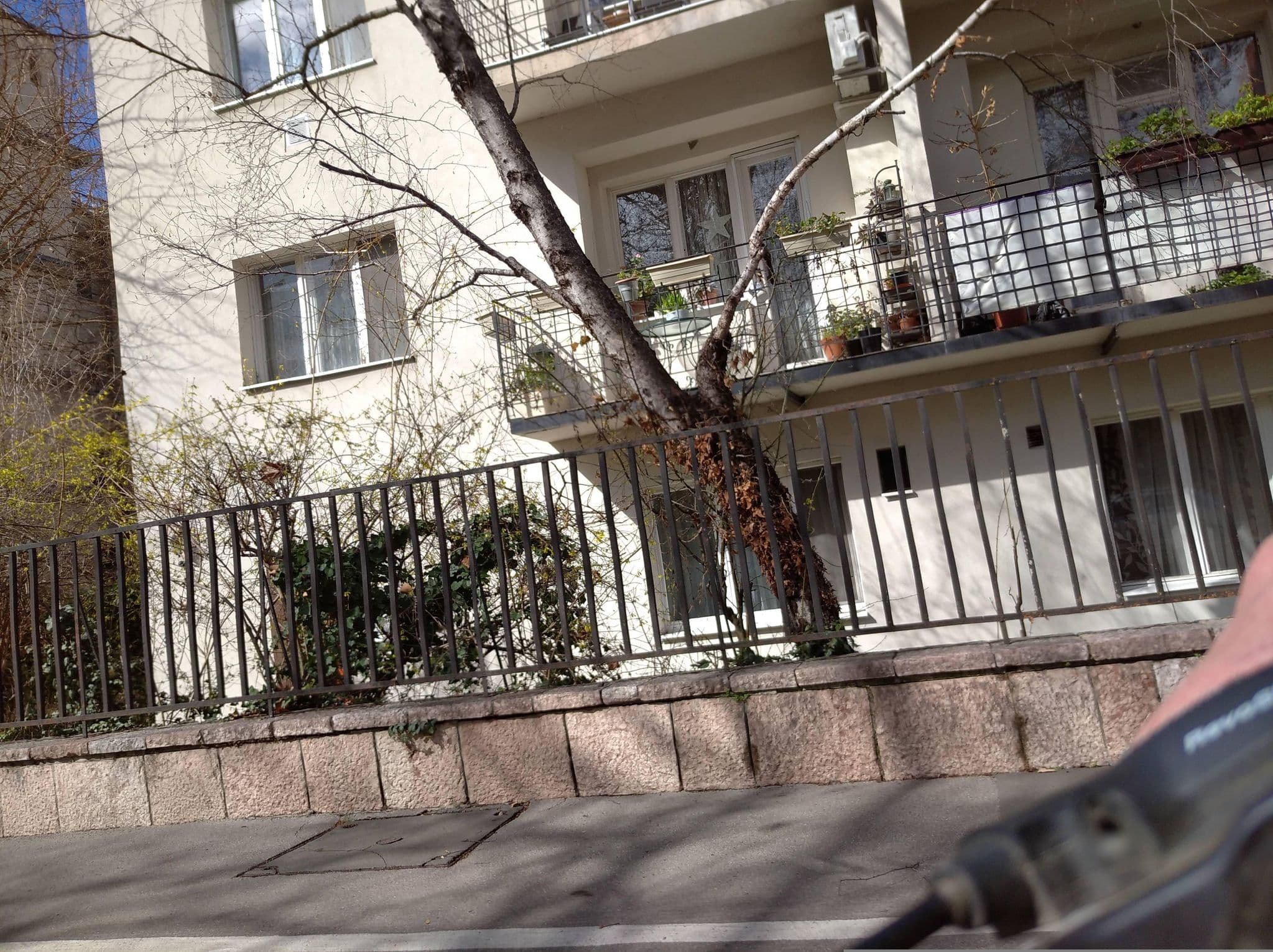 Street view near Délibáb Apartment, Erzsébetváros — © grozsa11 (CC BY-SA · Mapillary)