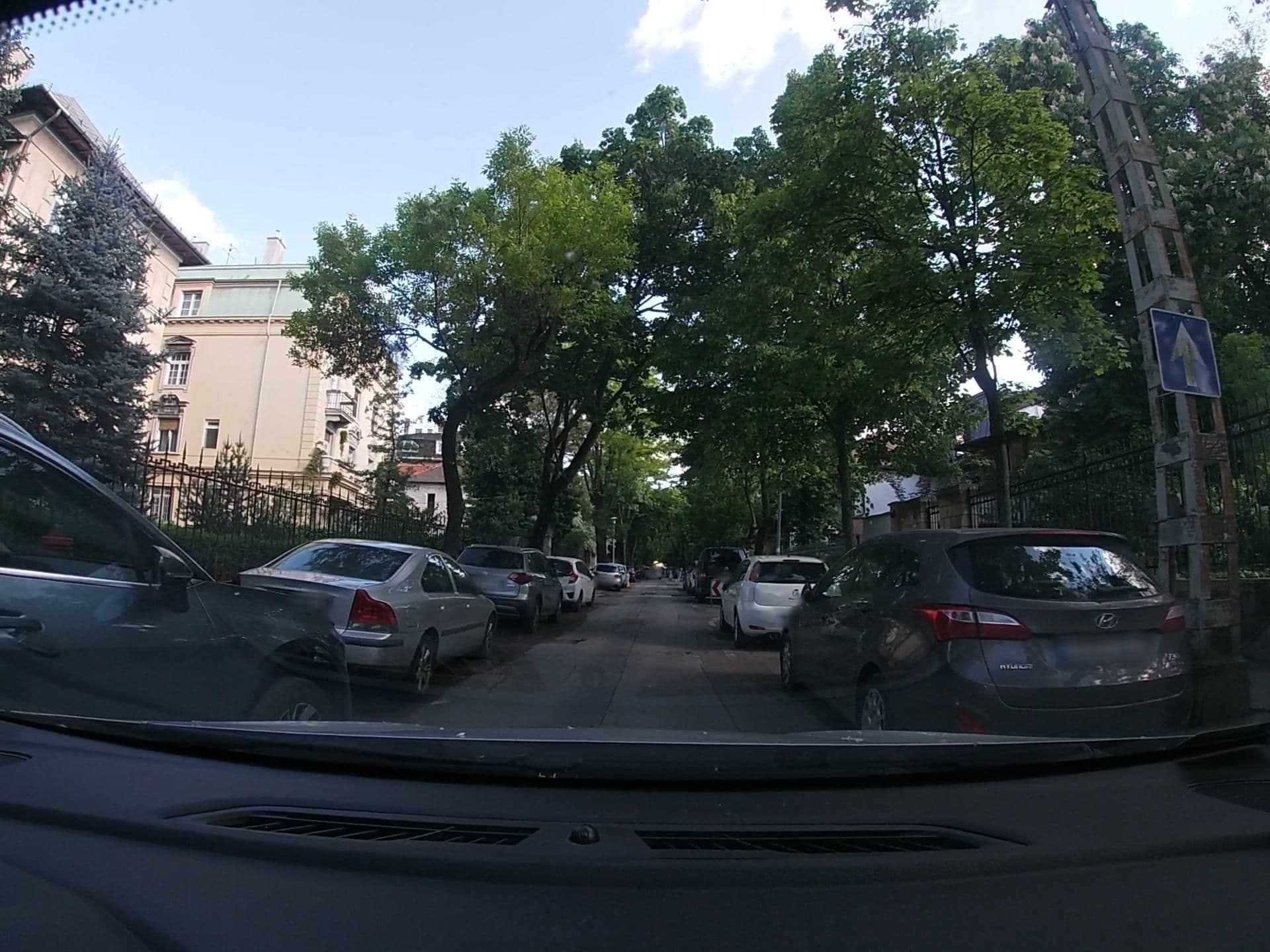 Street view near Budapest Hostel City, Istvánmező — © vst (CC BY-SA · Mapillary)