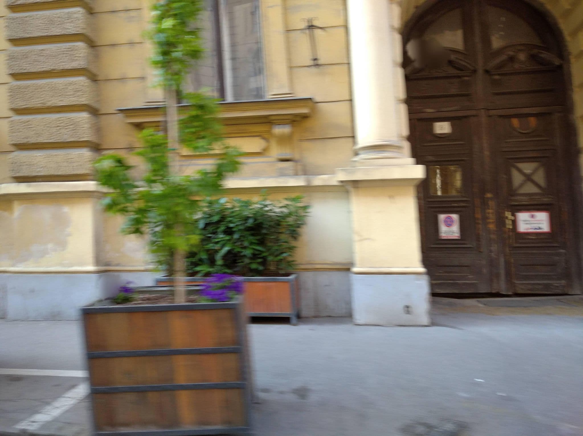Street view near Apartment 1, Budapest VI. kerület — © grozsa11 (CC BY-SA · Mapillary)