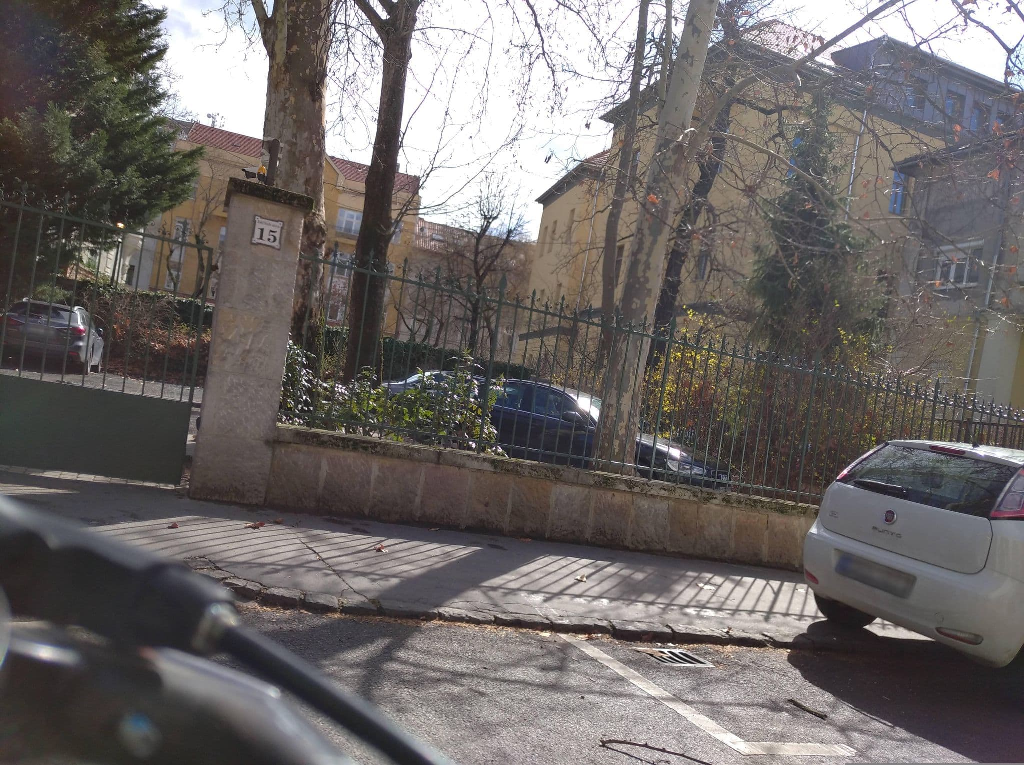 Street view near Mintage Apartment /Former Mirage Apartment, Erzsébetváros — © grozsa11 (CC BY-SA · Mapillary)